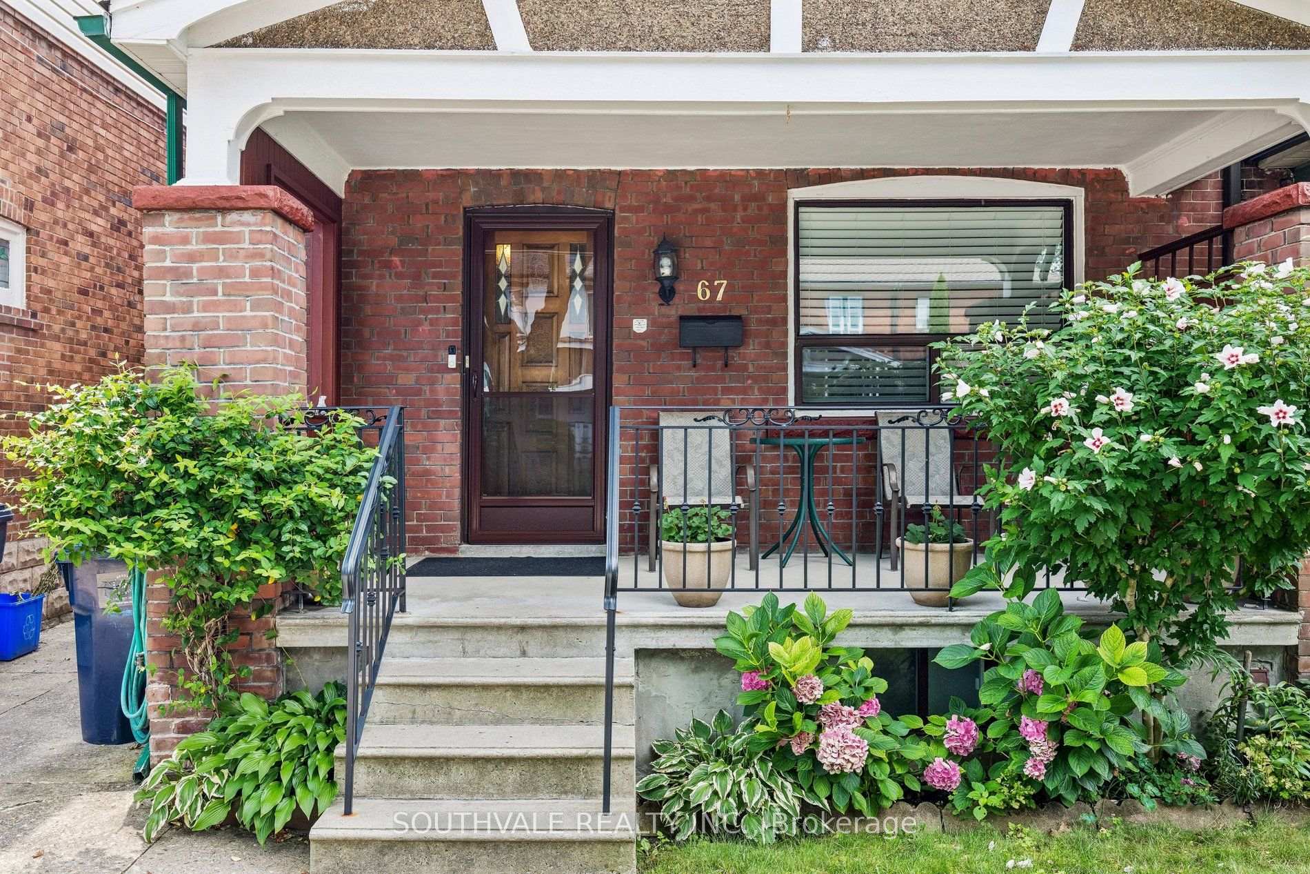 Photo 3 of 67 Kings Park Boulevard, Toronto, Danforth Village-East York — HOMEH