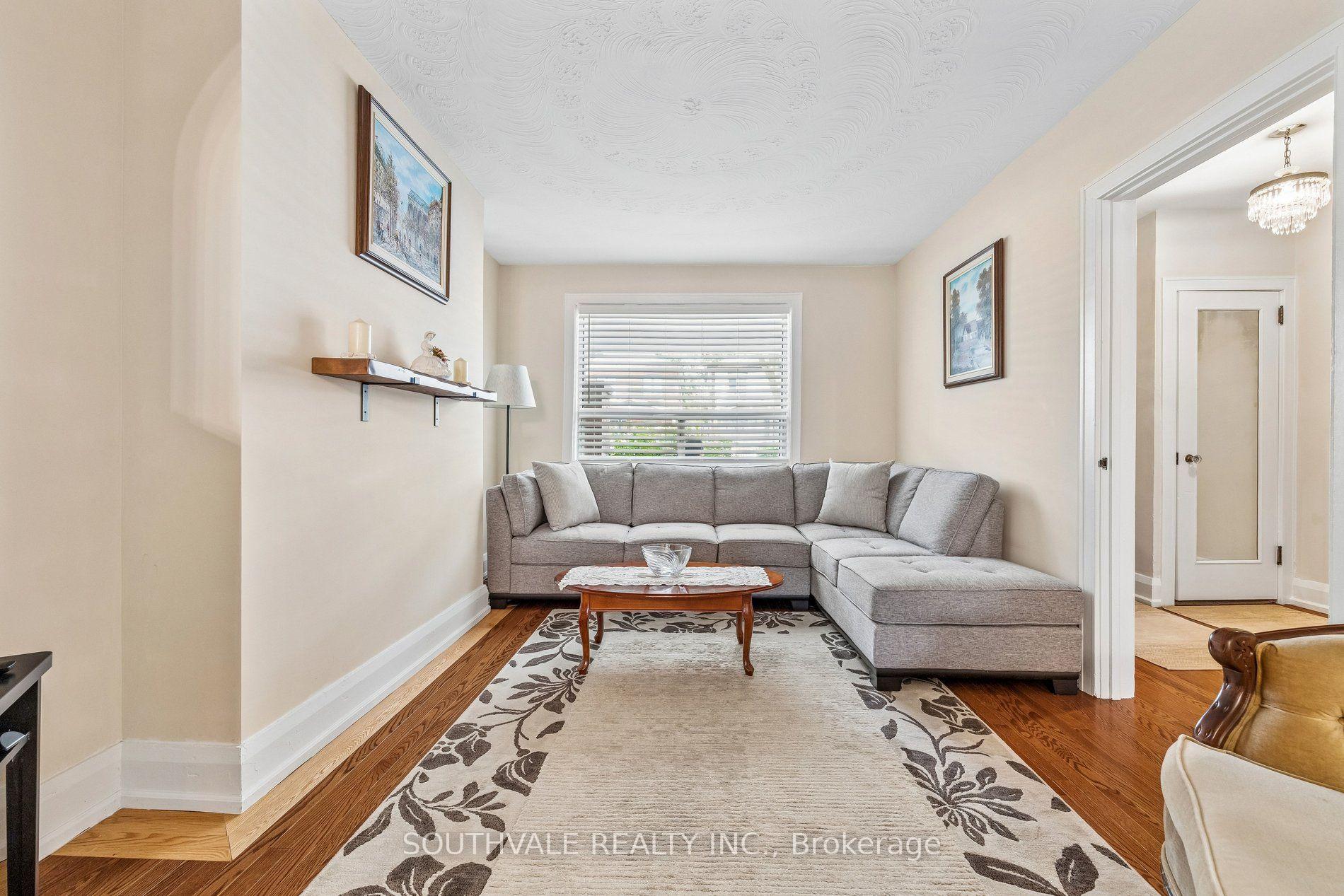 Photo 6 of 67 Kings Park Boulevard, Toronto, Danforth Village-East York — HOMEH