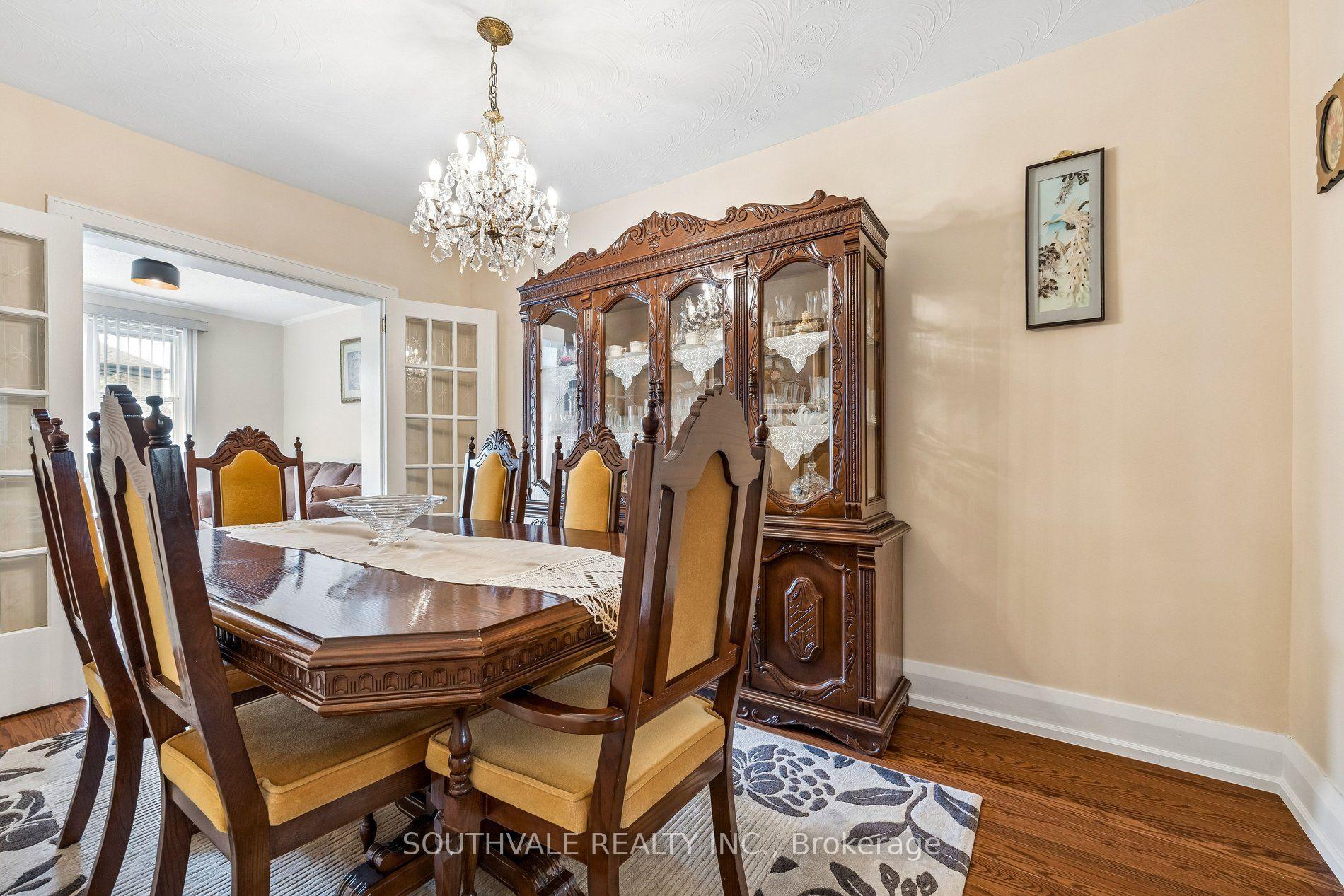 Photo 11 of 67 Kings Park Boulevard, Toronto, Danforth Village-East York — HOMEH