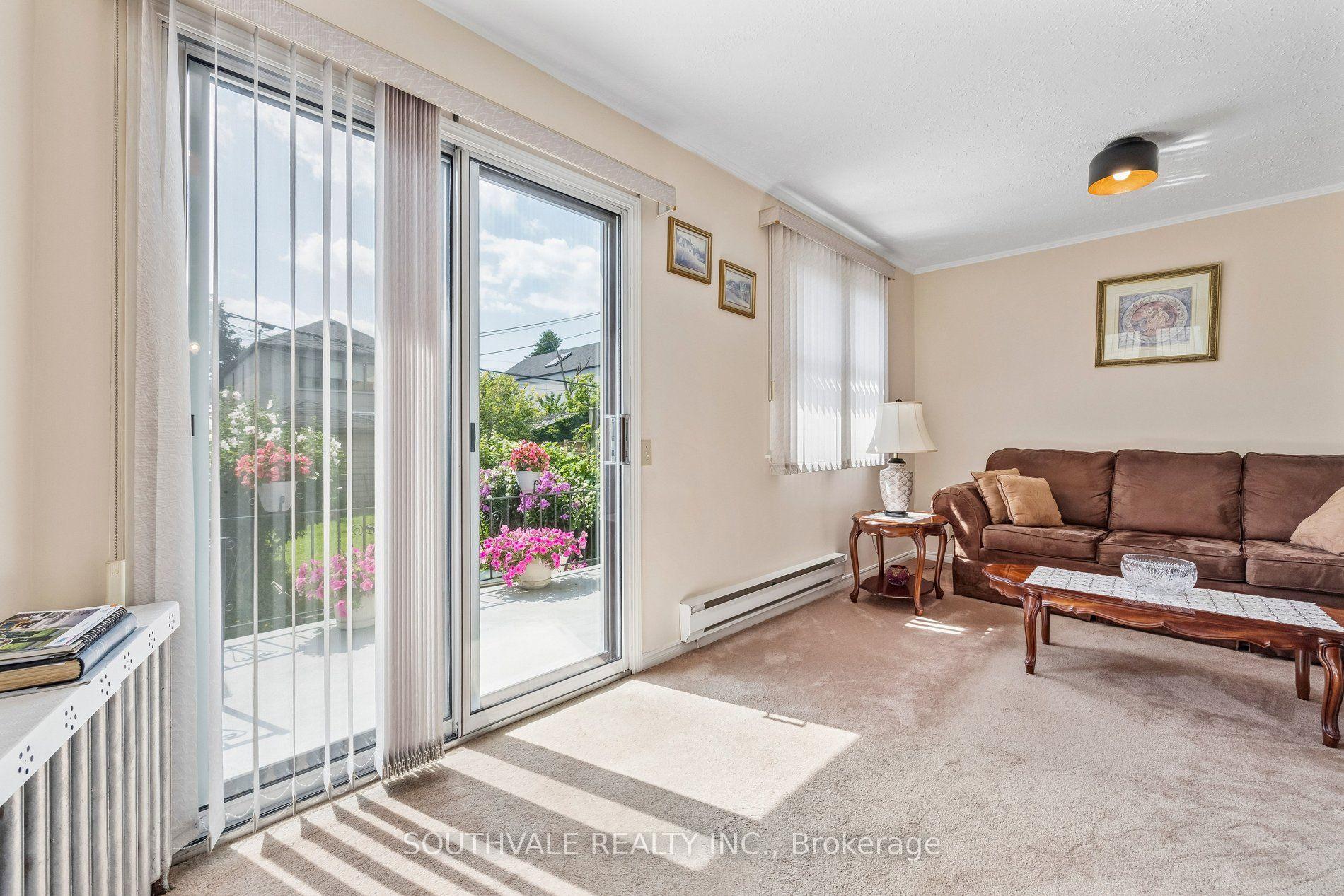 Photo 16 of 67 Kings Park Boulevard, Toronto, Danforth Village-East York — HOMEH