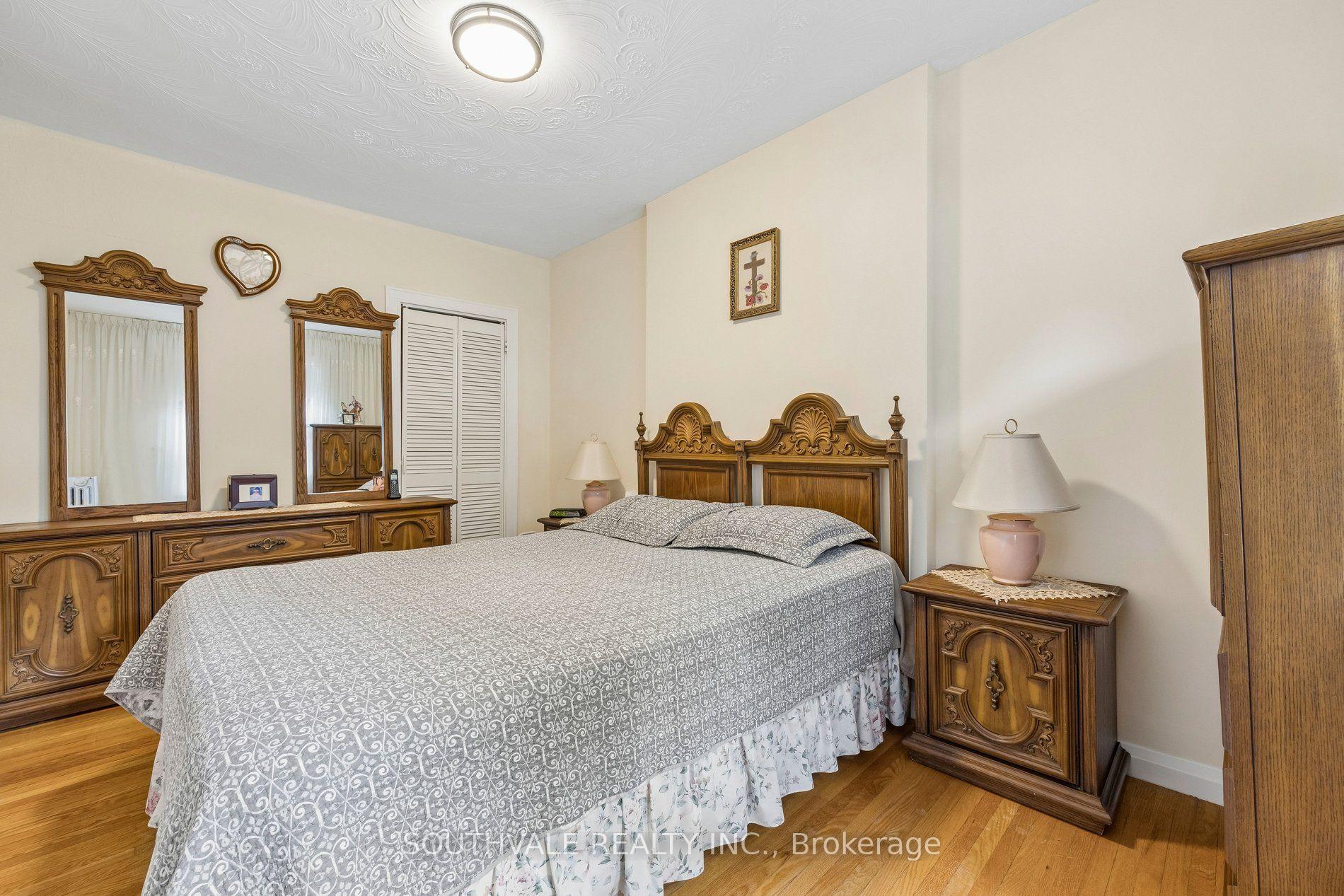 Photo 28 of 67 Kings Park Boulevard, Toronto, Danforth Village-East York — HOMEH