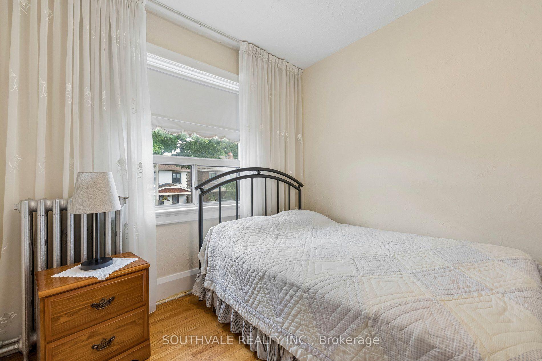 Photo 29 of 67 Kings Park Boulevard, Toronto, Danforth Village-East York — HOMEH