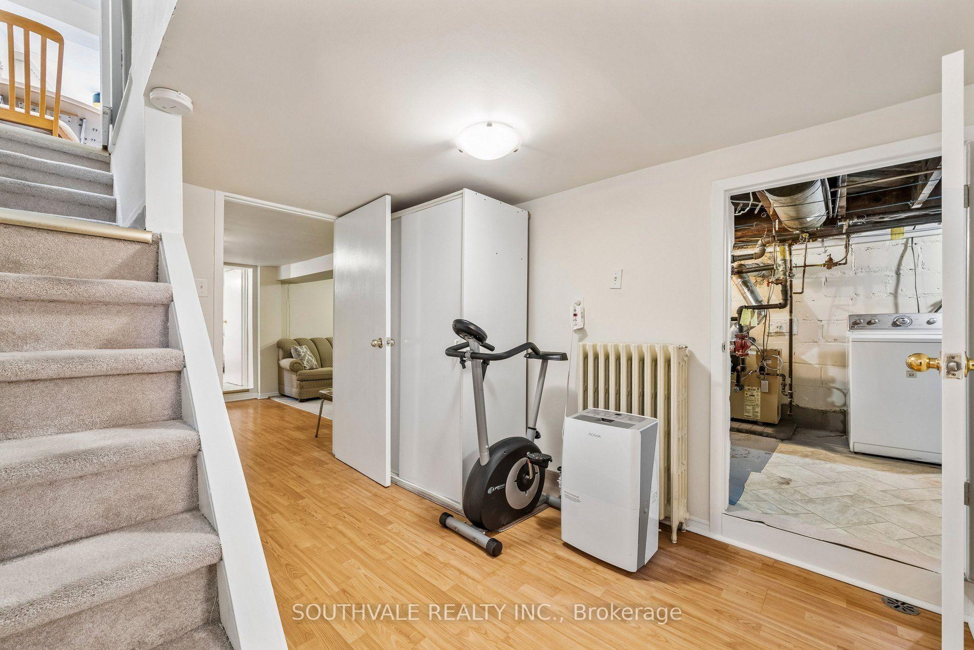 Photo 33 of 67 Kings Park Boulevard, Toronto, Danforth Village-East York — HOMEH