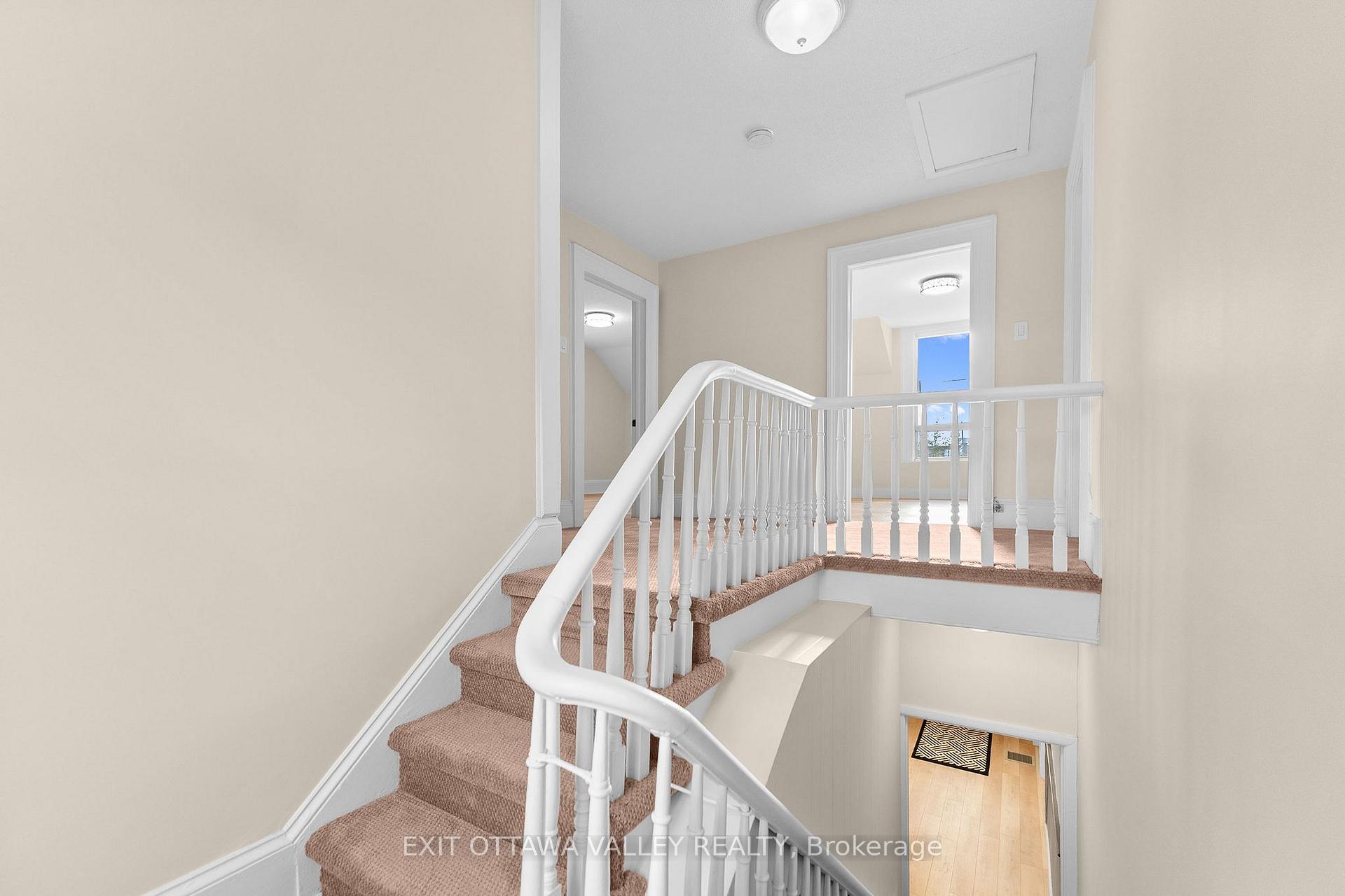Photo 17 of 164 Maple Avenue, Pembroke, Pembroke — HOMEH