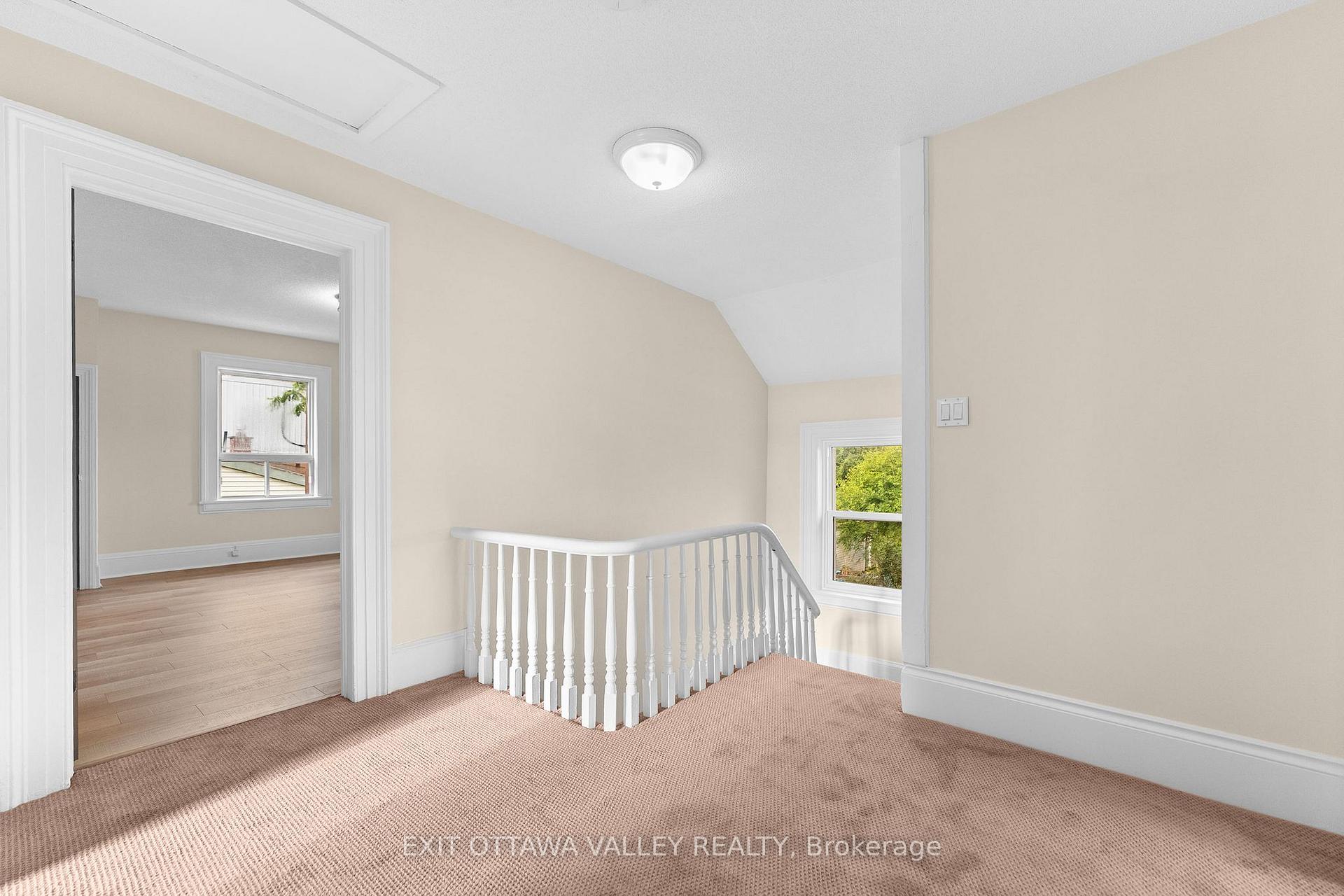 Photo 18 of 164 Maple Avenue, Pembroke, Pembroke — HOMEH