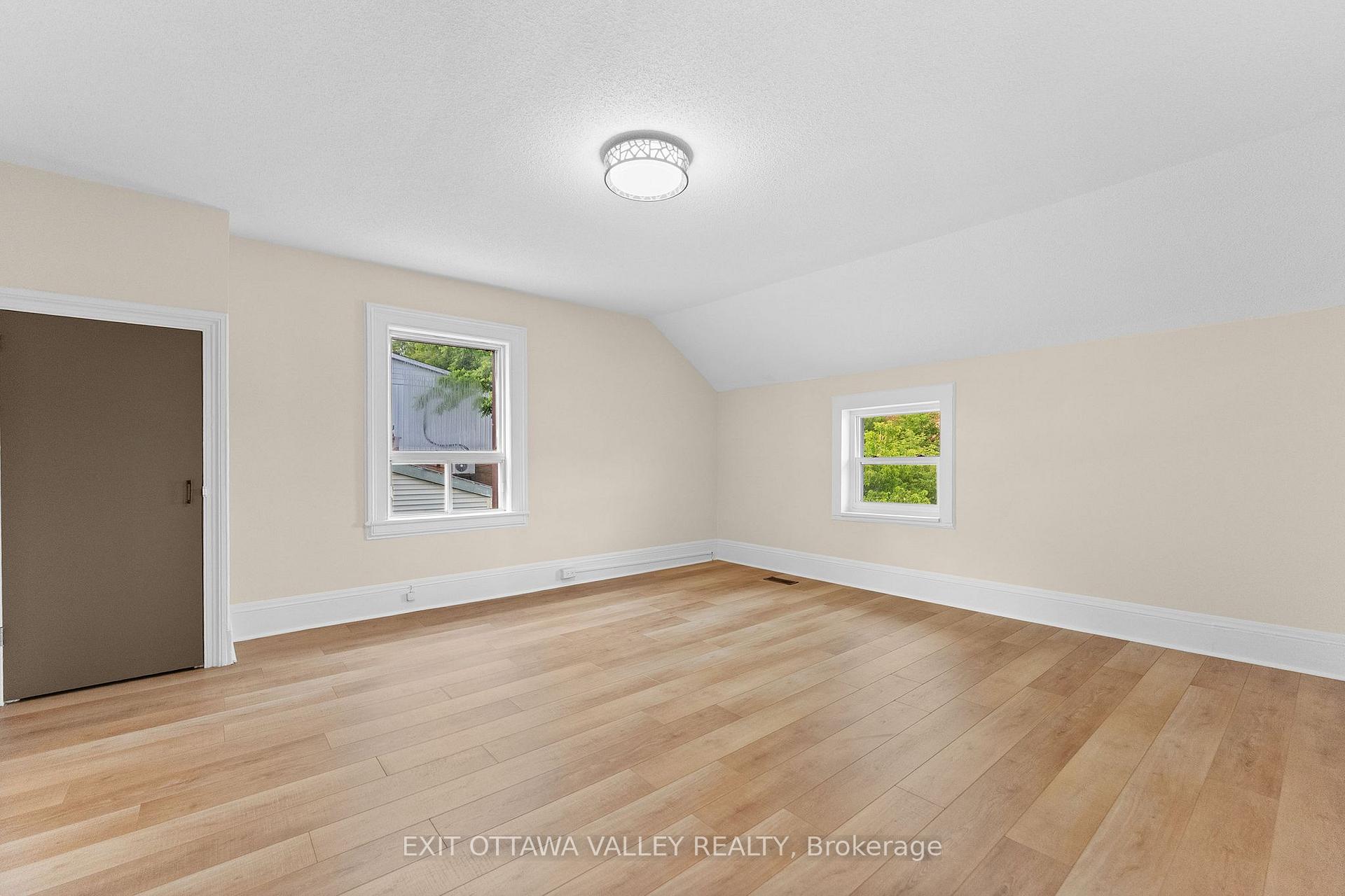 Photo 19 of 164 Maple Avenue, Pembroke, Pembroke — HOMEH