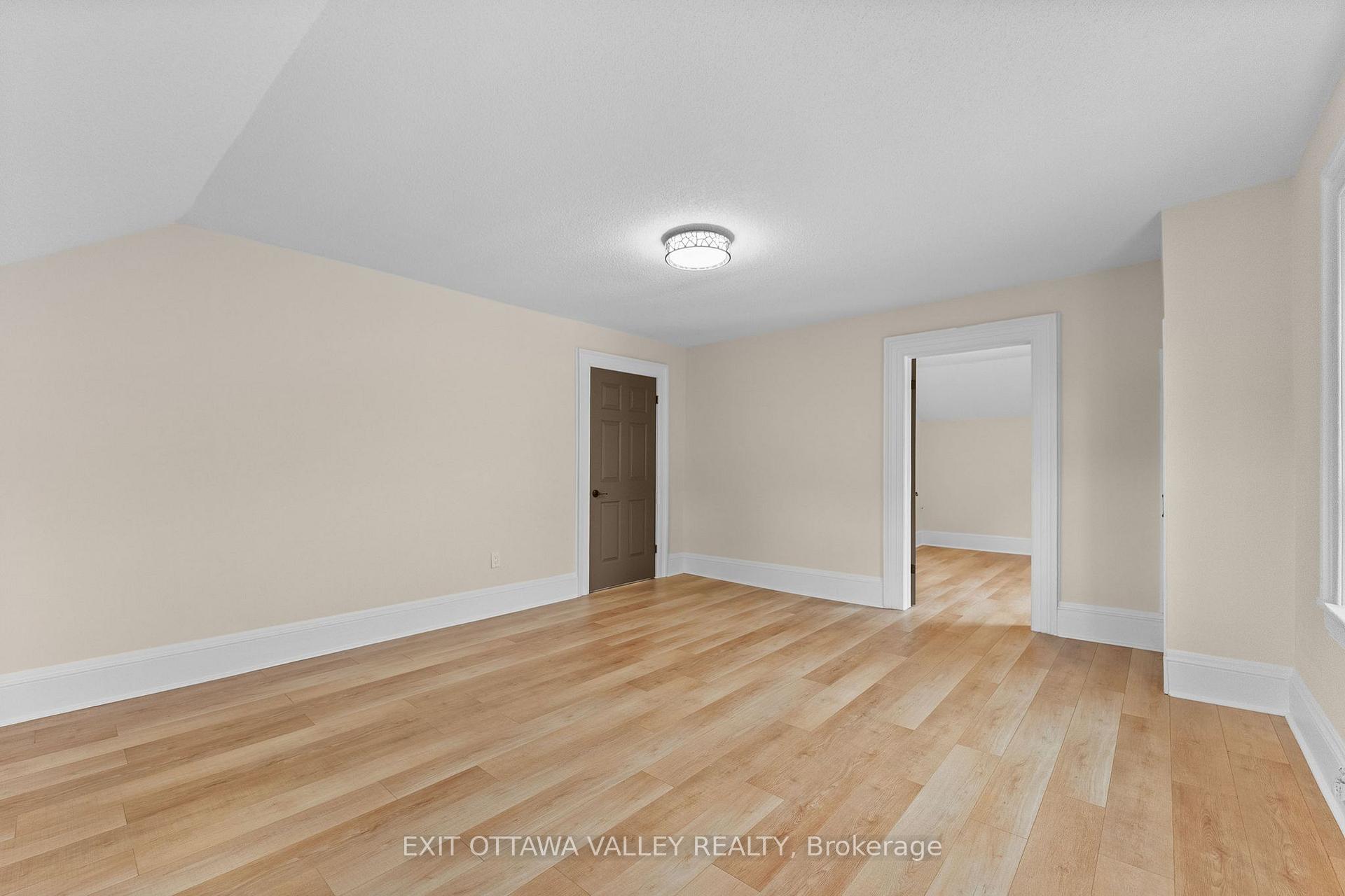 Photo 20 of 164 Maple Avenue, Pembroke, Pembroke — HOMEH