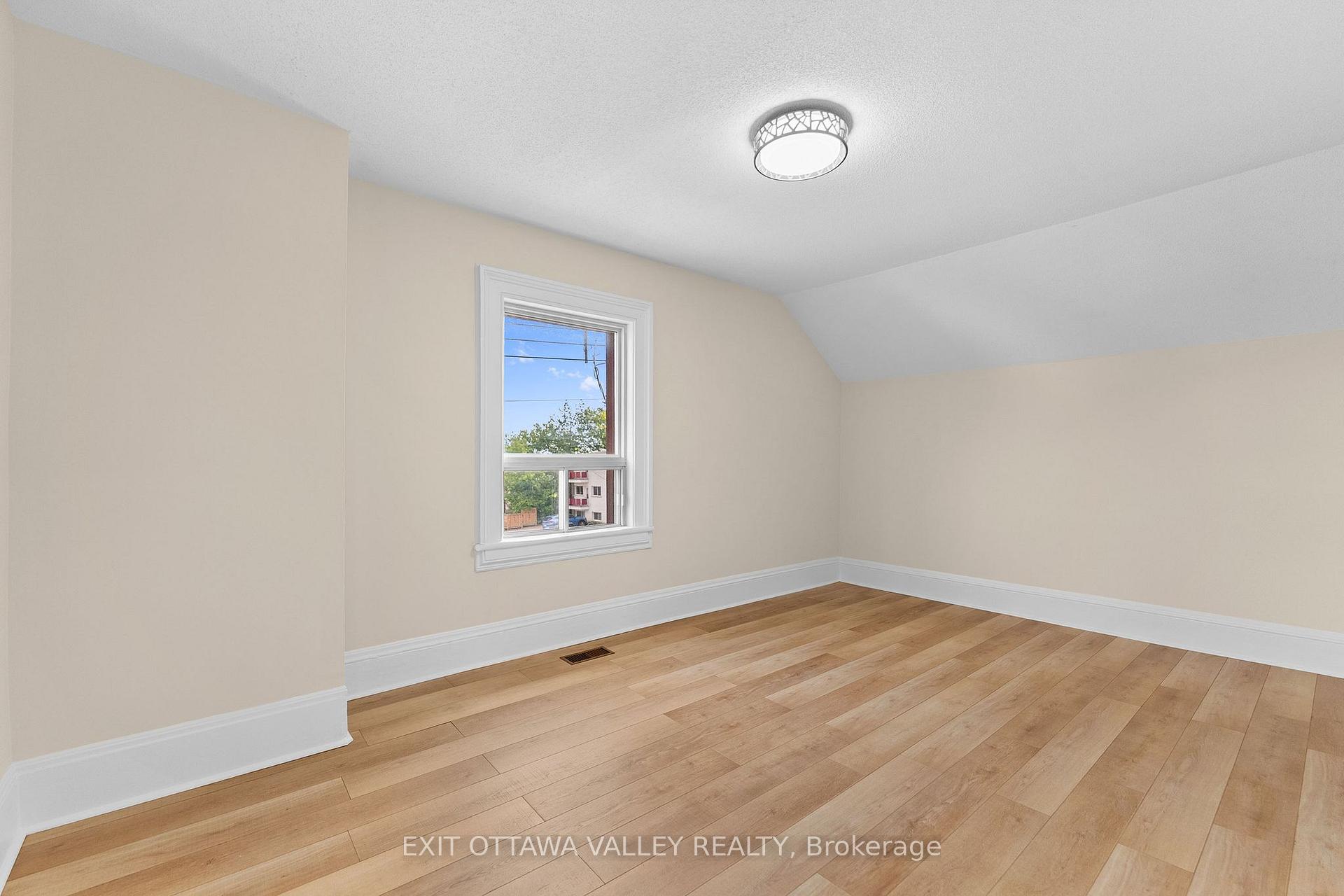 Photo 24 of 164 Maple Avenue, Pembroke, Pembroke — HOMEH