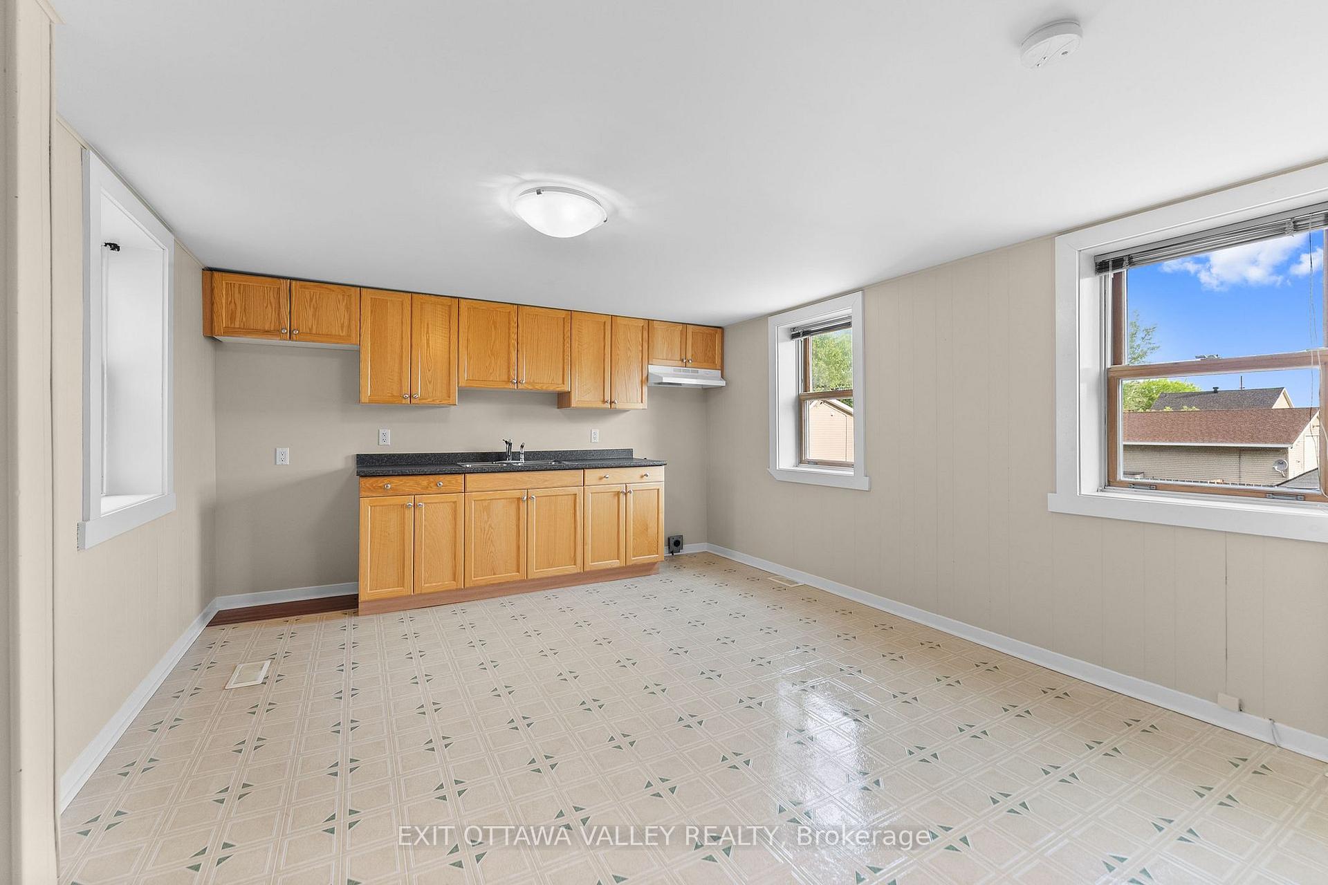 Photo 28 of 164 Maple Avenue, Pembroke, Pembroke — HOMEH