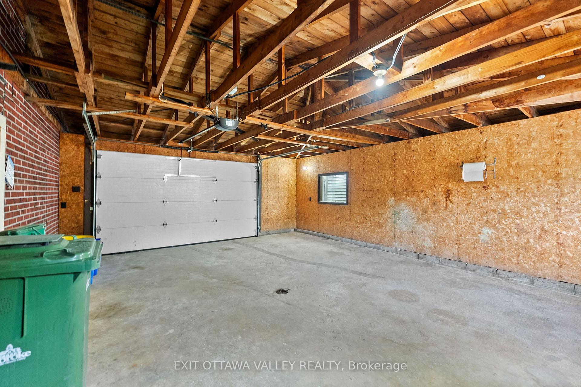 Photo 36 of 164 Maple Avenue, Pembroke, Pembroke — HOMEH