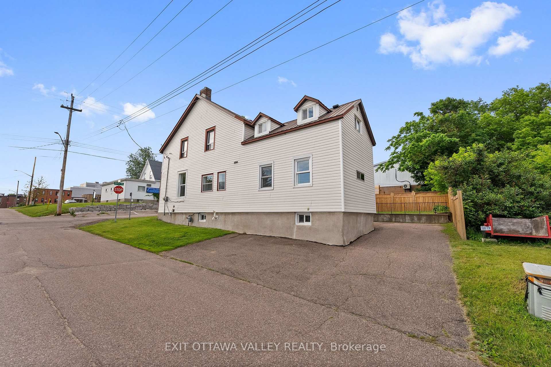 Photo 42 of 164 Maple Avenue, Pembroke, Pembroke — HOMEH