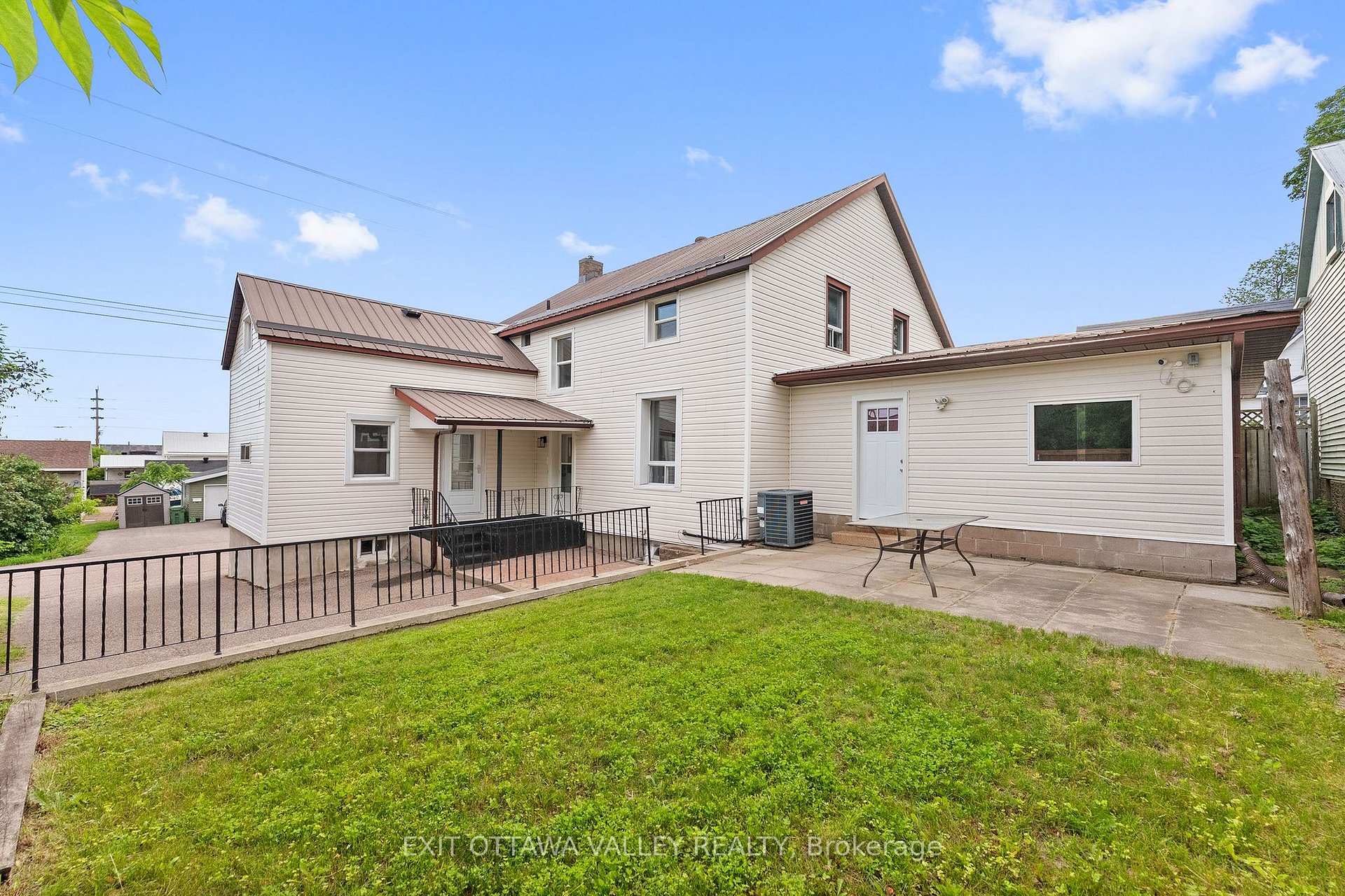 Photo 41 of 164 Maple Avenue, Pembroke, Pembroke — HOMEH
