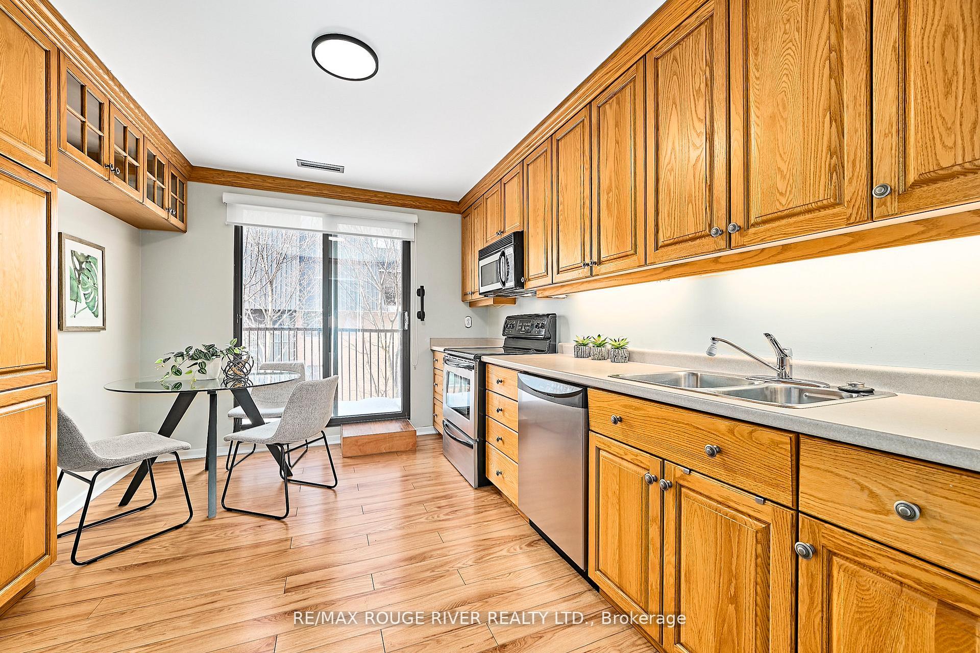 Photo 10 of Unit 401, 337 Simcoe Street, Oshawa, O'Neill — HOMEH