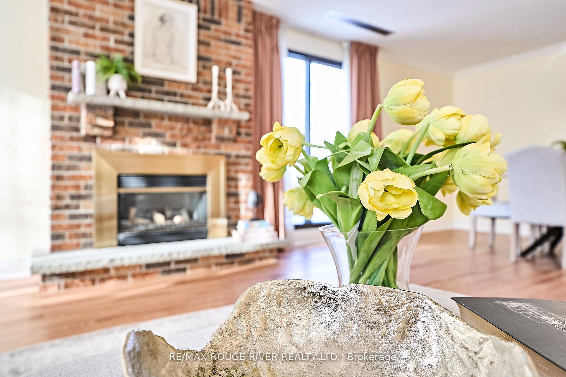 Photo 21 of Unit 401, 337 Simcoe Street, Oshawa, O'Neill — HOMEH