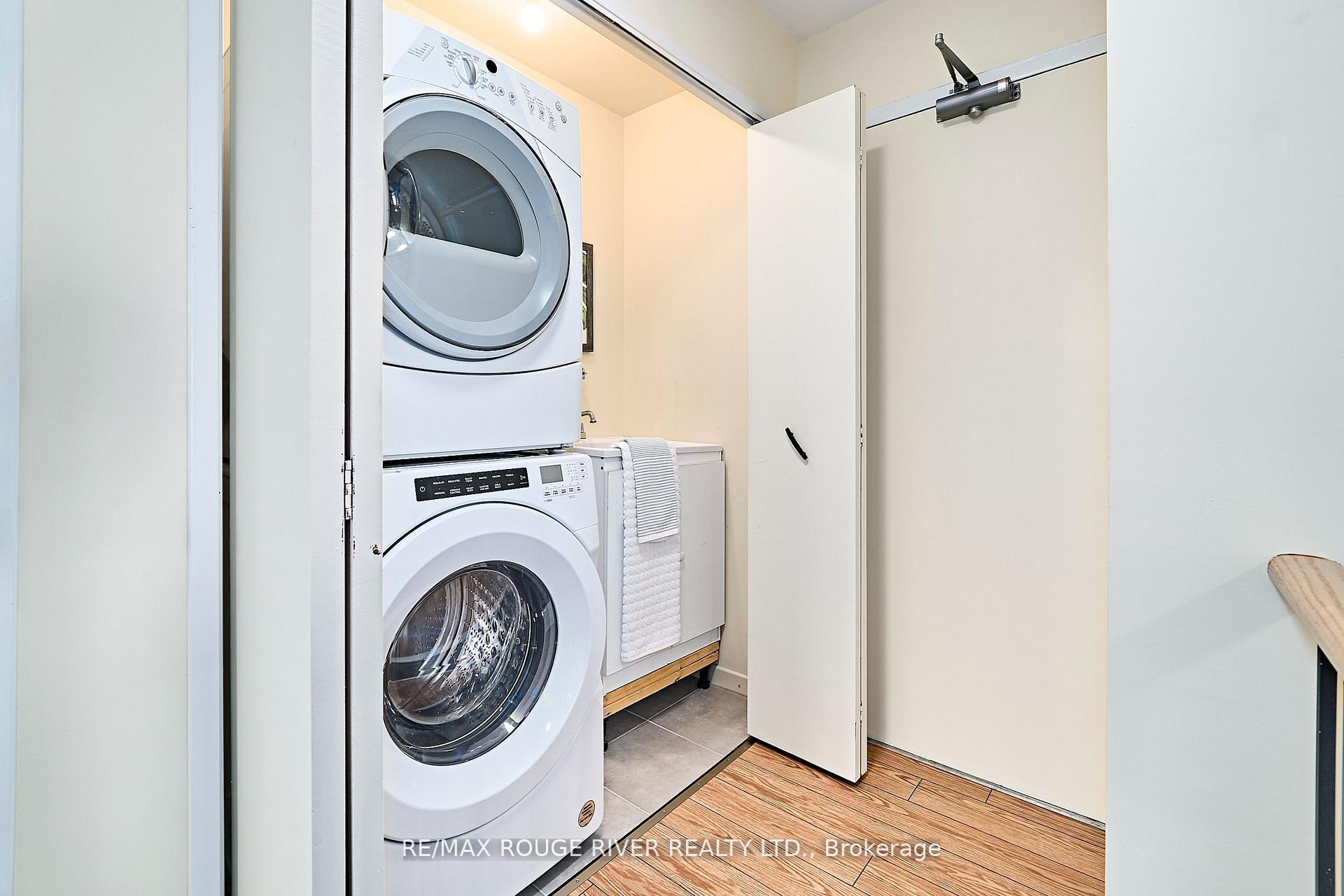 Photo 35 of Unit 401, 337 Simcoe Street, Oshawa, O'Neill — HOMEH