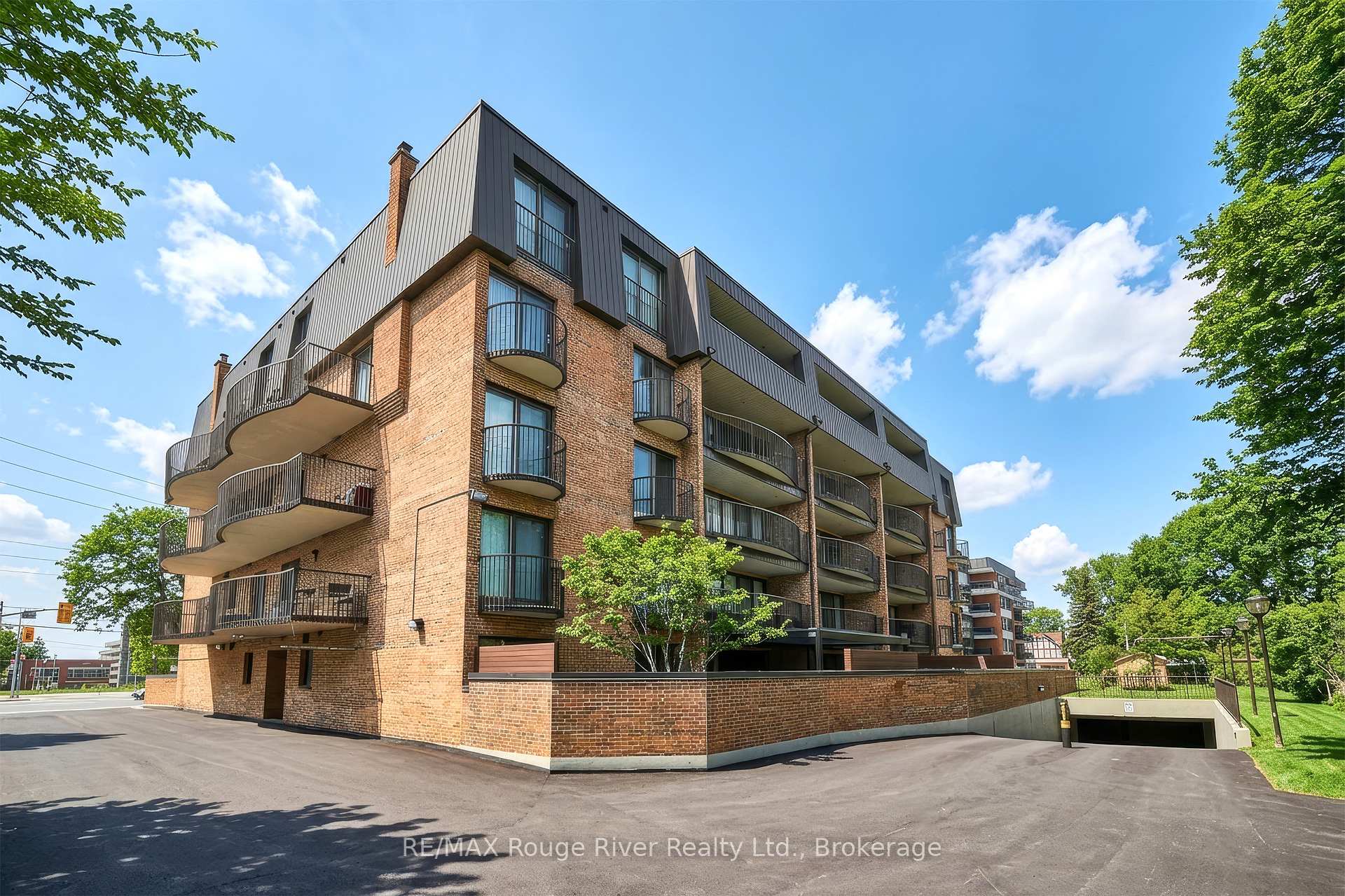 Photo 38 of Unit 401, 337 Simcoe Street, Oshawa, O'Neill — HOMEH