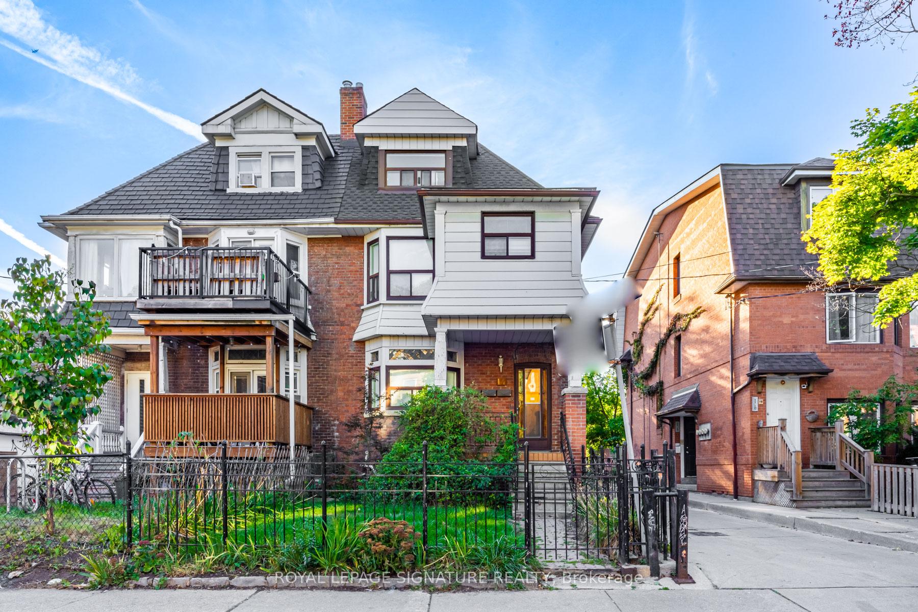 Photo of Unit 1, 14 Howland Avenue