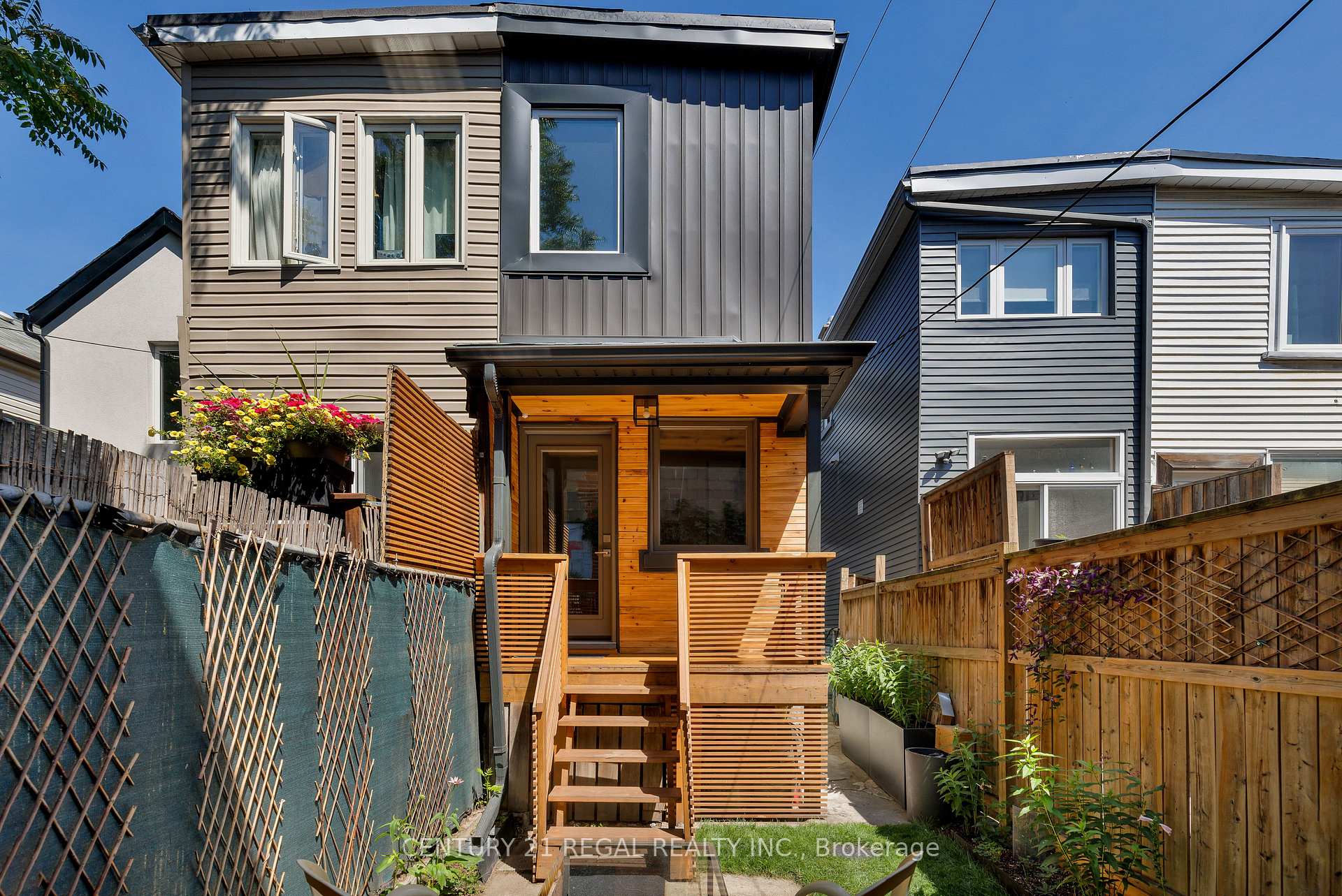 Photo 21 of 55 Shirley Street, Toronto, Little Portugal — HOMEH