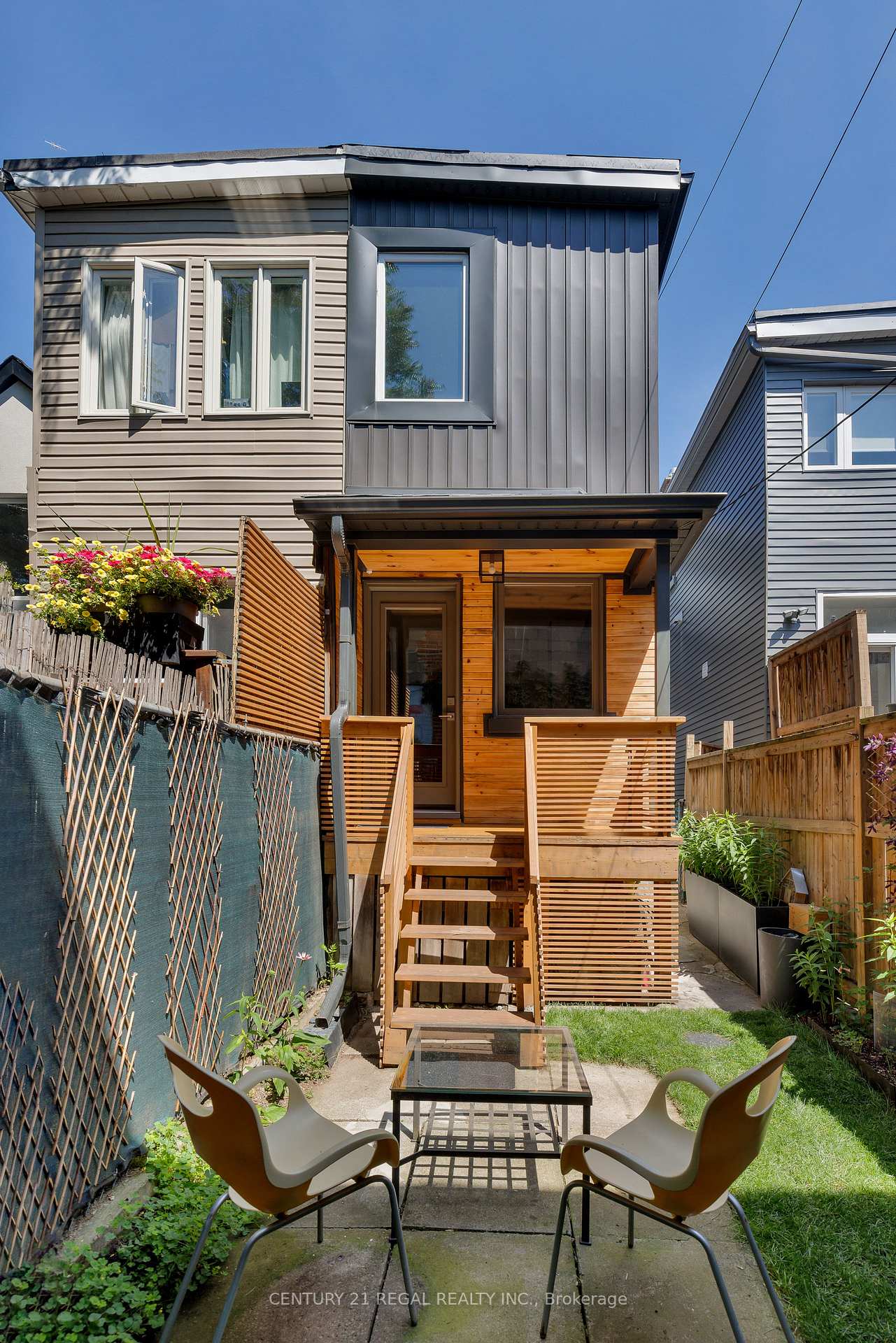 Photo 22 of 55 Shirley Street, Toronto, Little Portugal — HOMEH