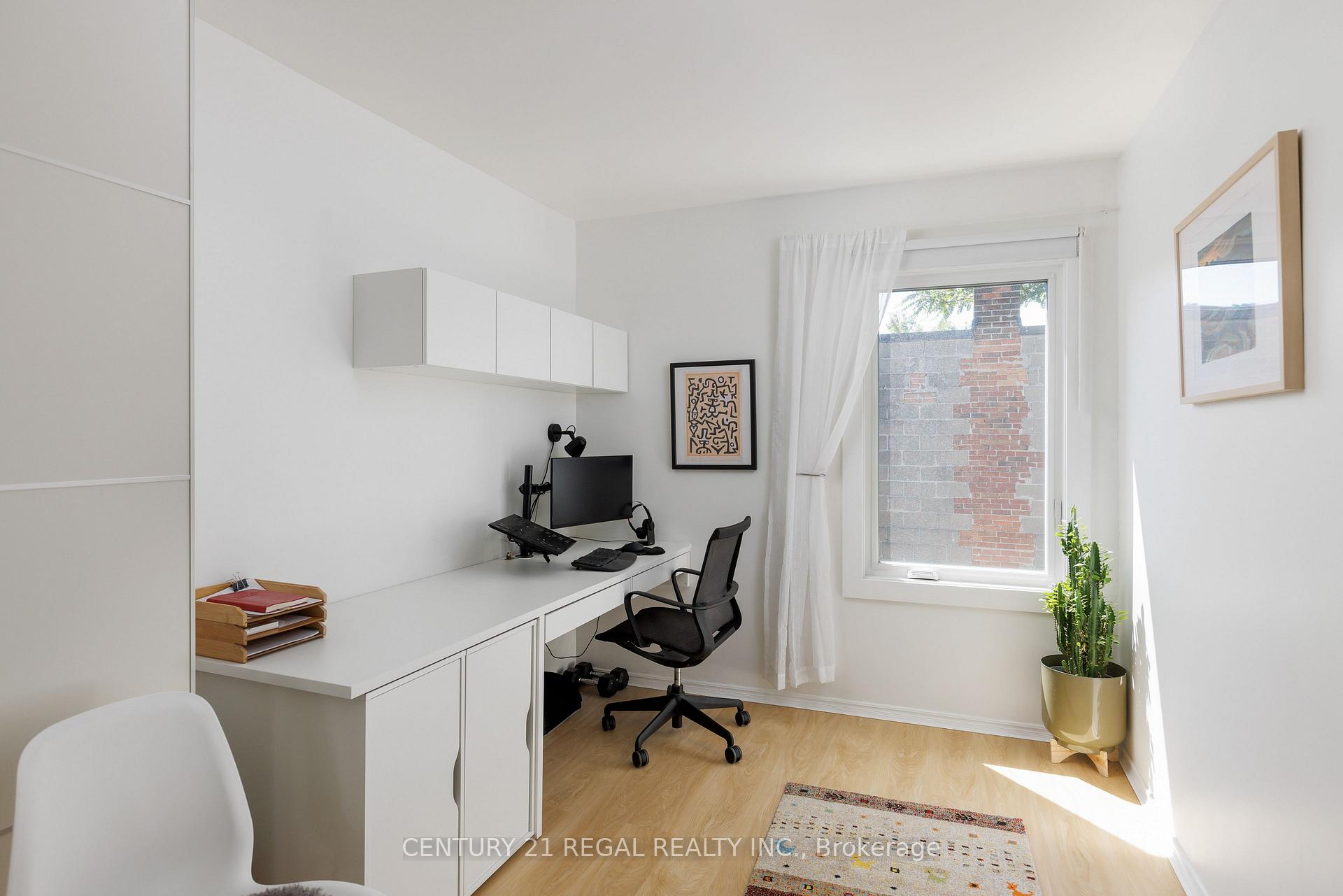 Photo 33 of 55 Shirley Street, Toronto, Little Portugal — HOMEH