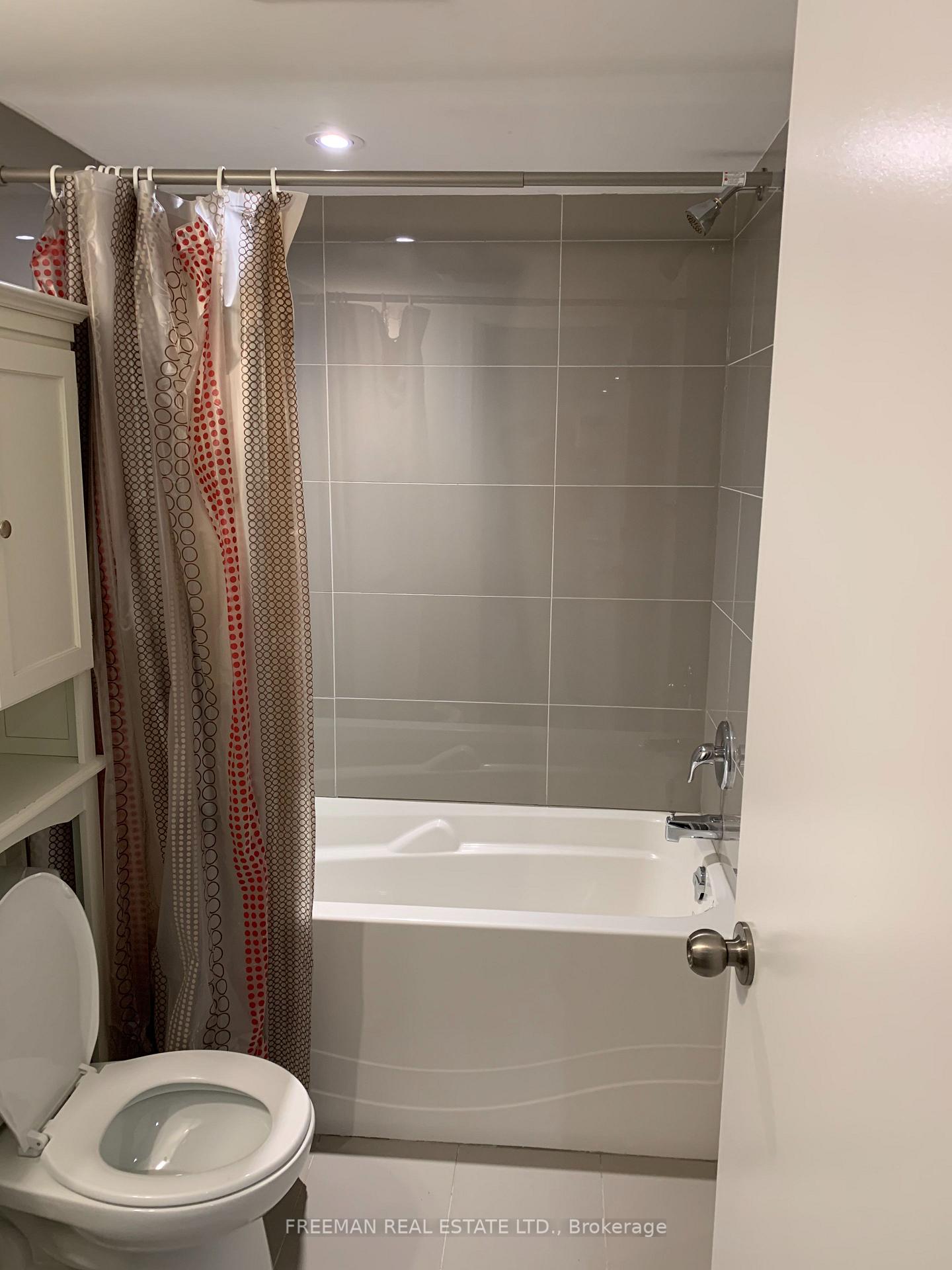 Photo 8 of Unit Lower Lvl Studio, 642 Gladstone Avenue, Toronto, Dovercourt-Wallace Emerson-Junction — HOMEH