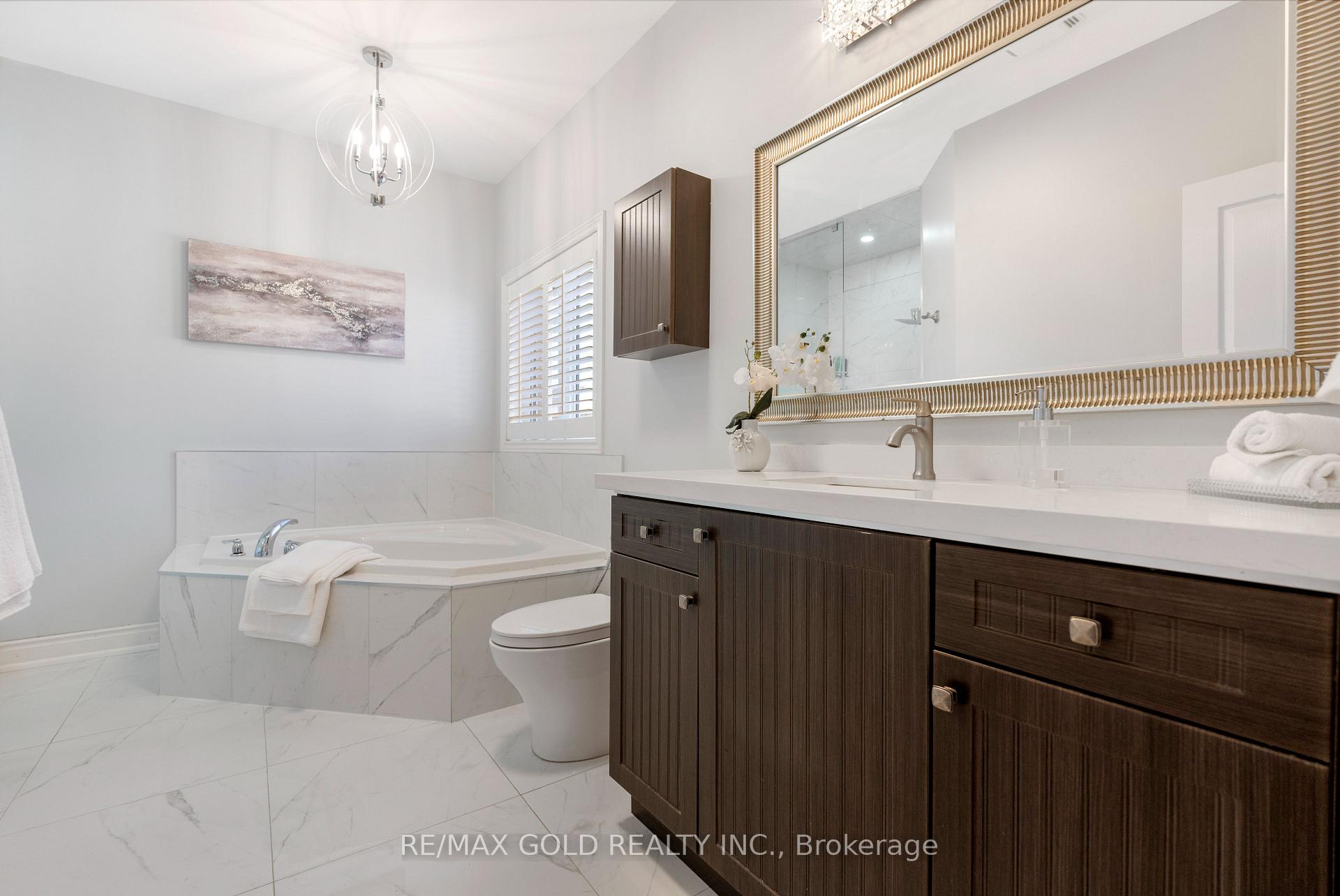 Photo 26 of 19 Bellcrest Road, Brampton, Credit Valley — HOMEH