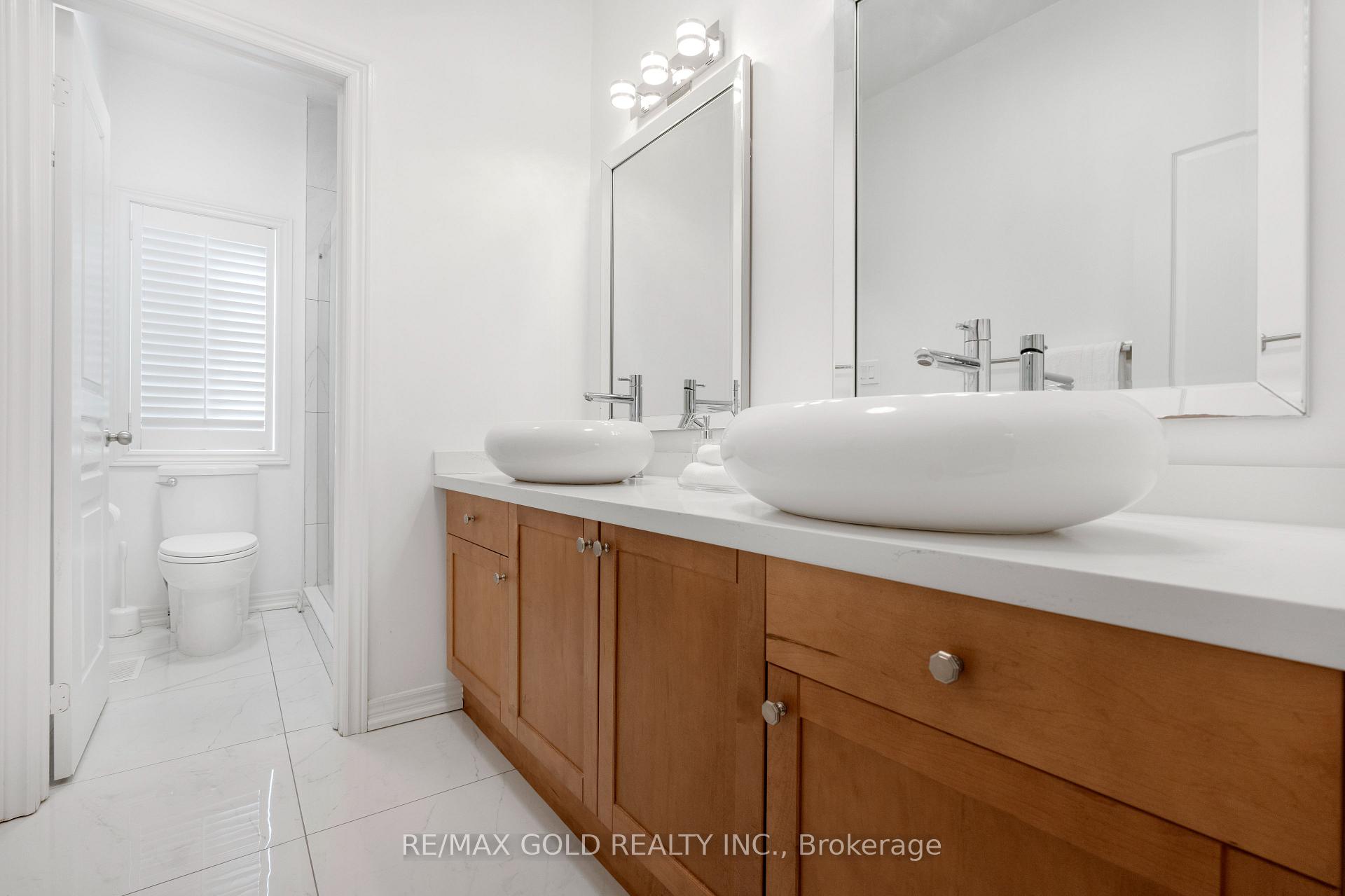 Photo 34 of 19 Bellcrest Road, Brampton, Credit Valley — HOMEH