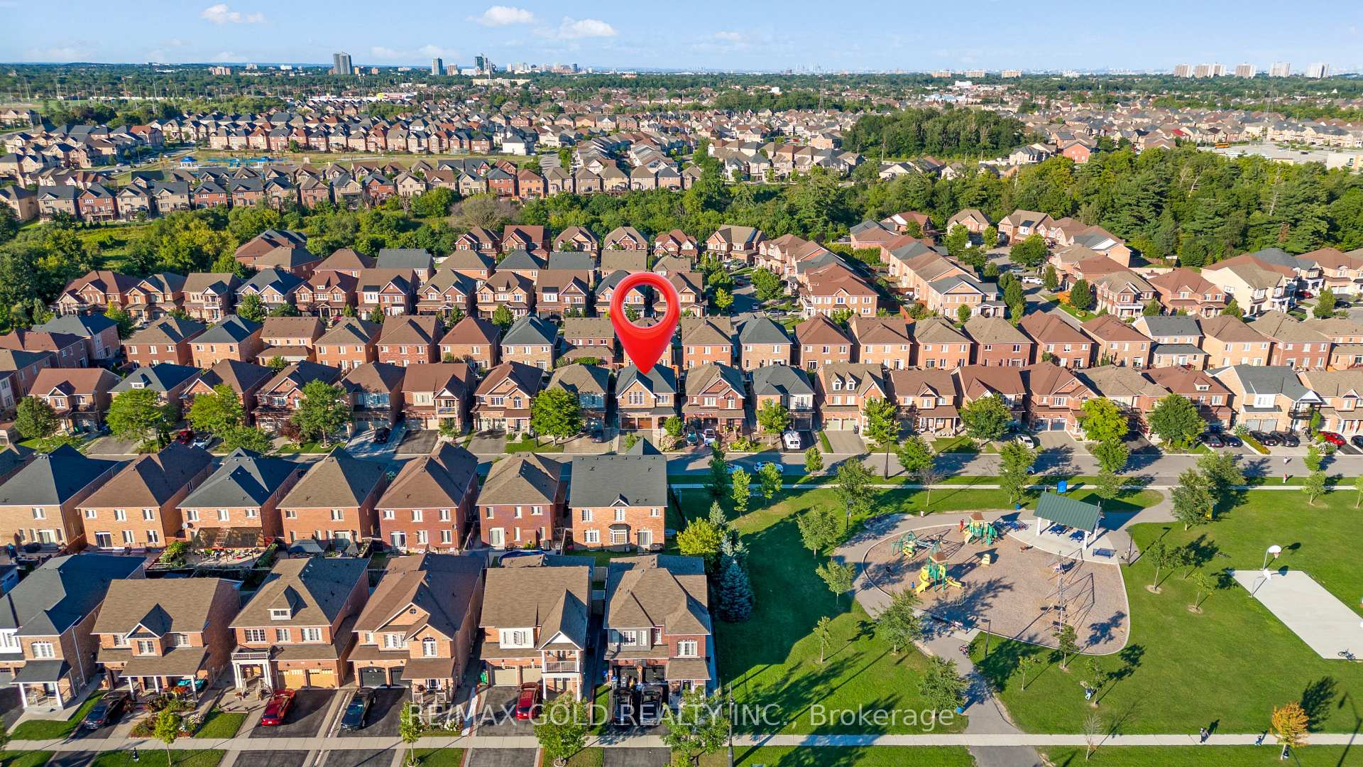 Photo 43 of 19 Bellcrest Road, Brampton, Credit Valley — HOMEH