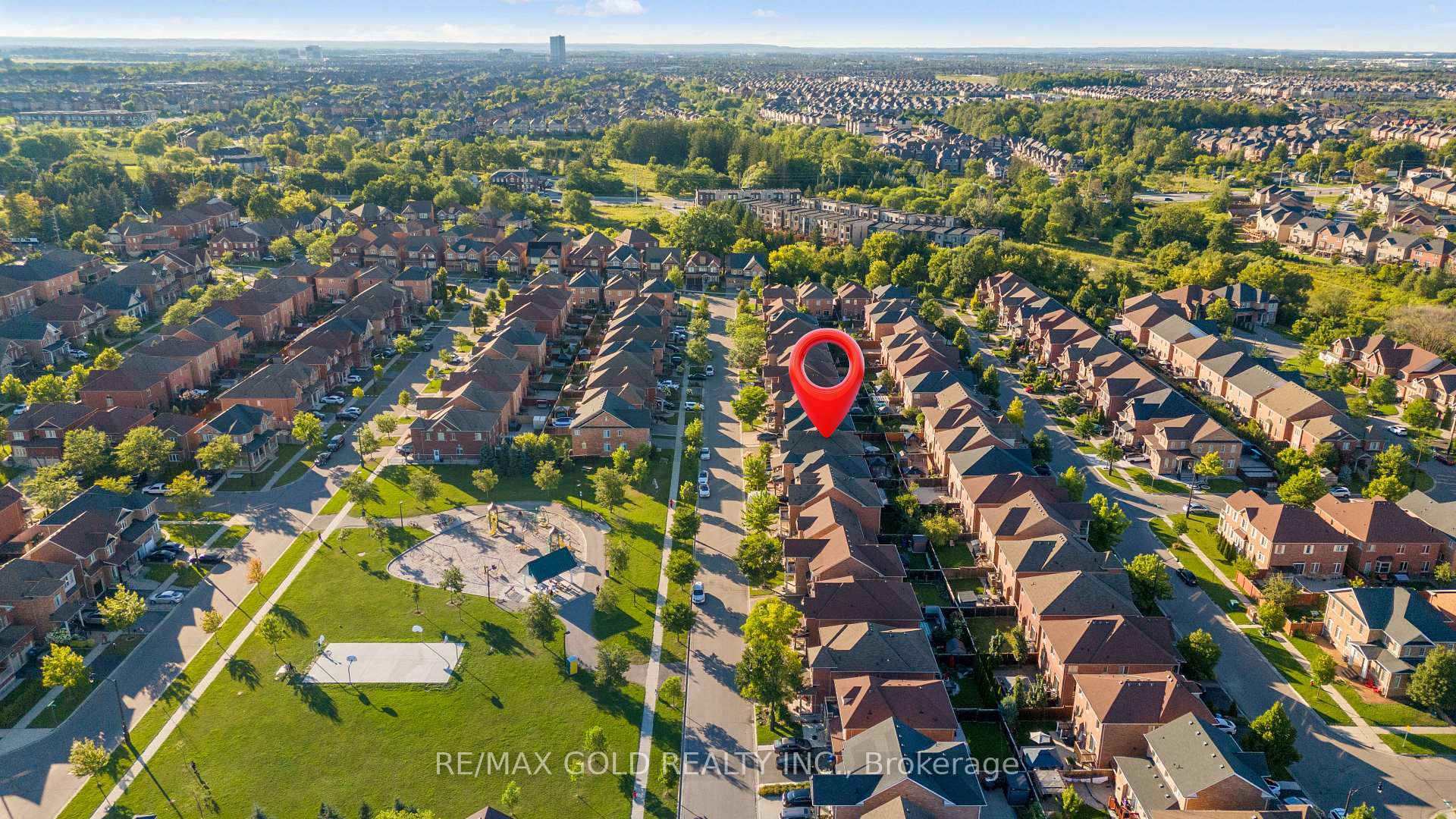 Photo 44 of 19 Bellcrest Road, Brampton, Credit Valley — HOMEH