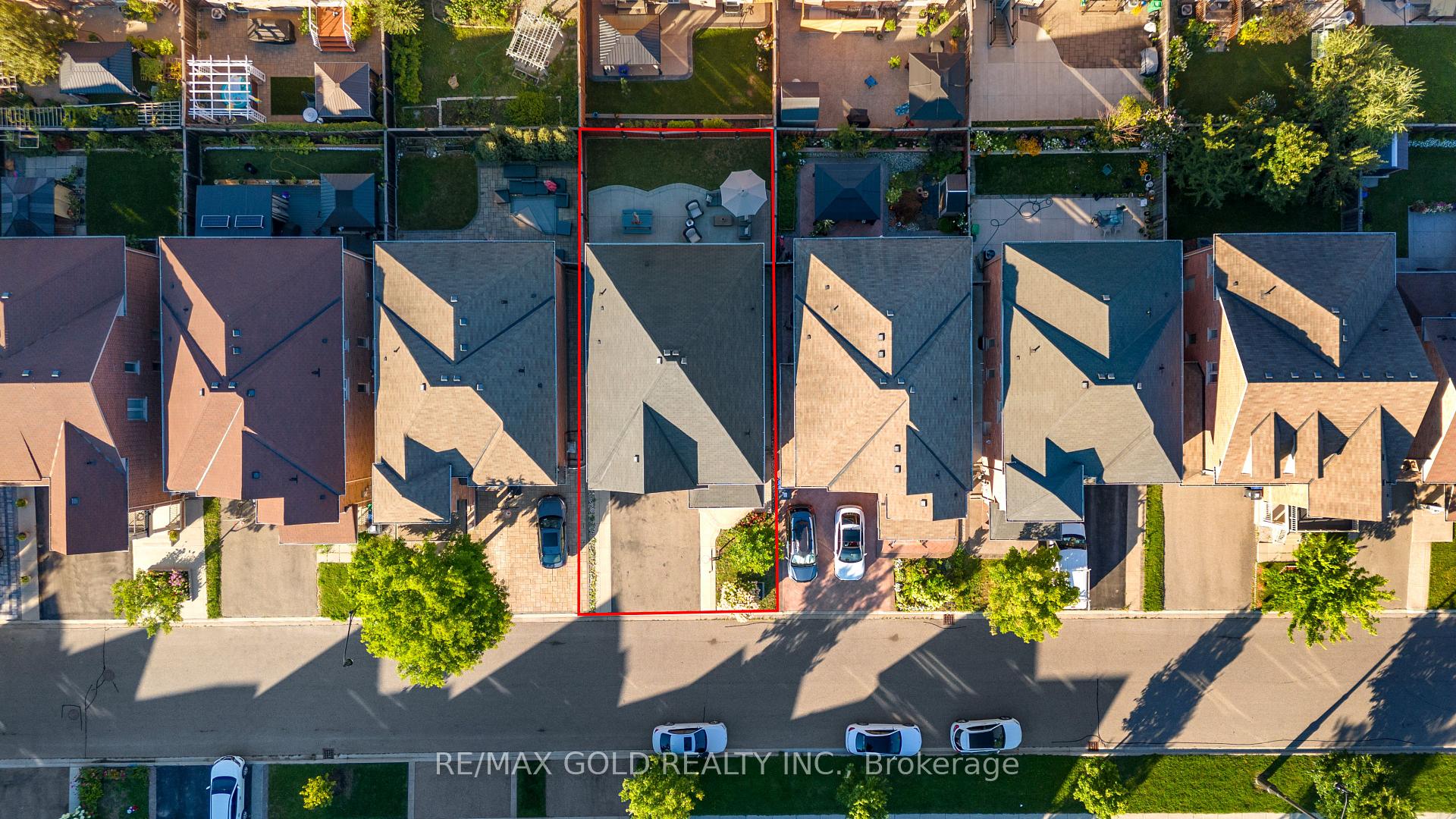 Photo 45 of 19 Bellcrest Road, Brampton, Credit Valley — HOMEH