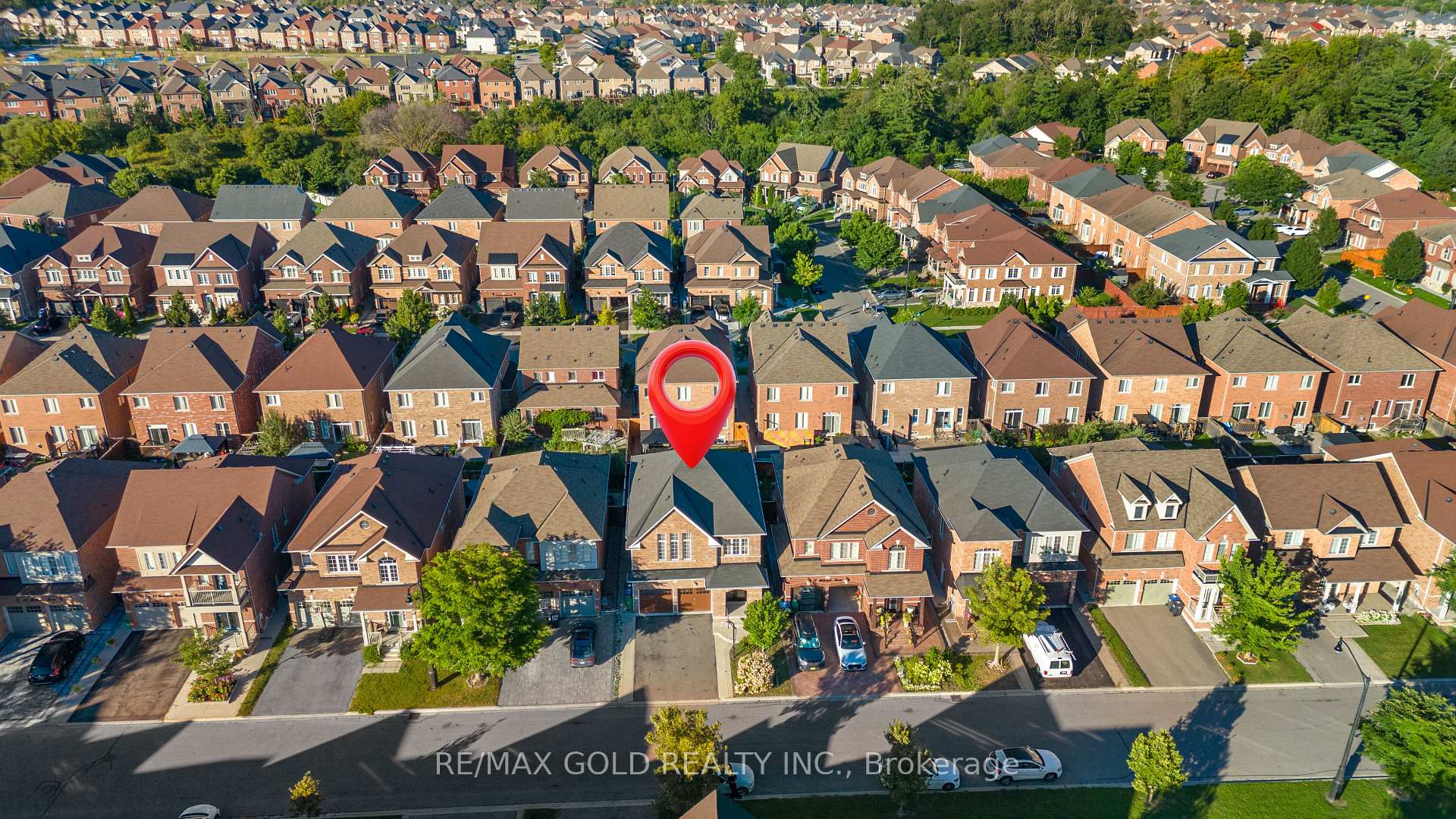 Photo 46 of 19 Bellcrest Road, Brampton, Credit Valley — HOMEH