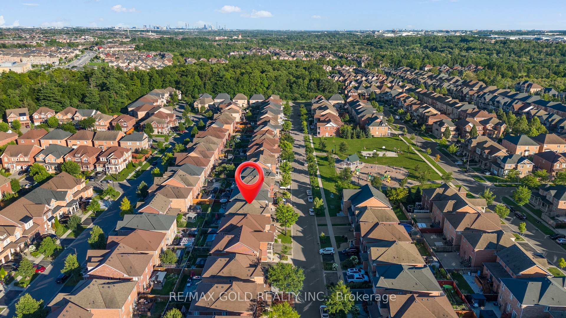 Photo 47 of 19 Bellcrest Road, Brampton, Credit Valley — HOMEH