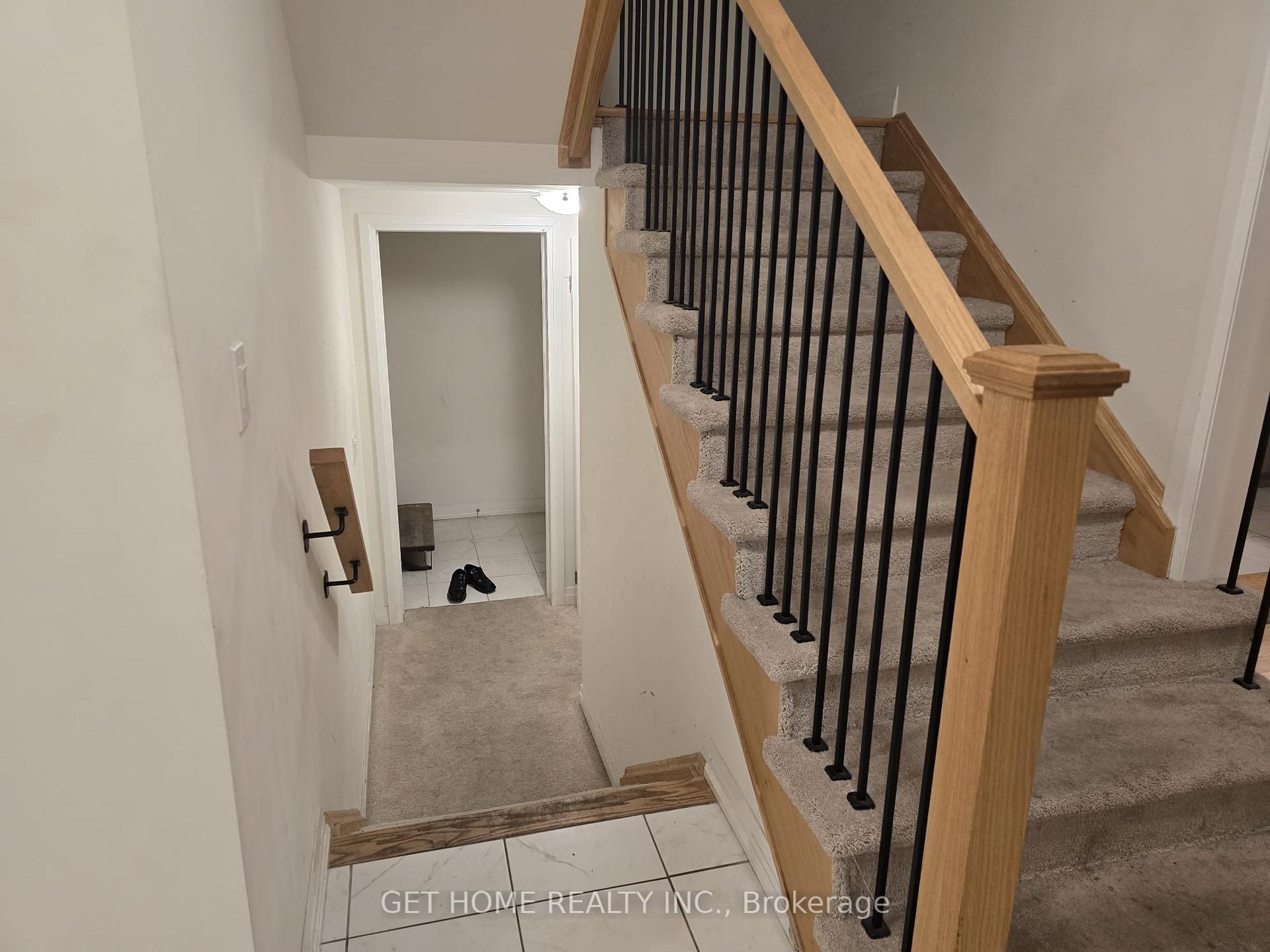Photo 9 of 52 Crossmore Crescent, Cambridge, Westview — HOMEH