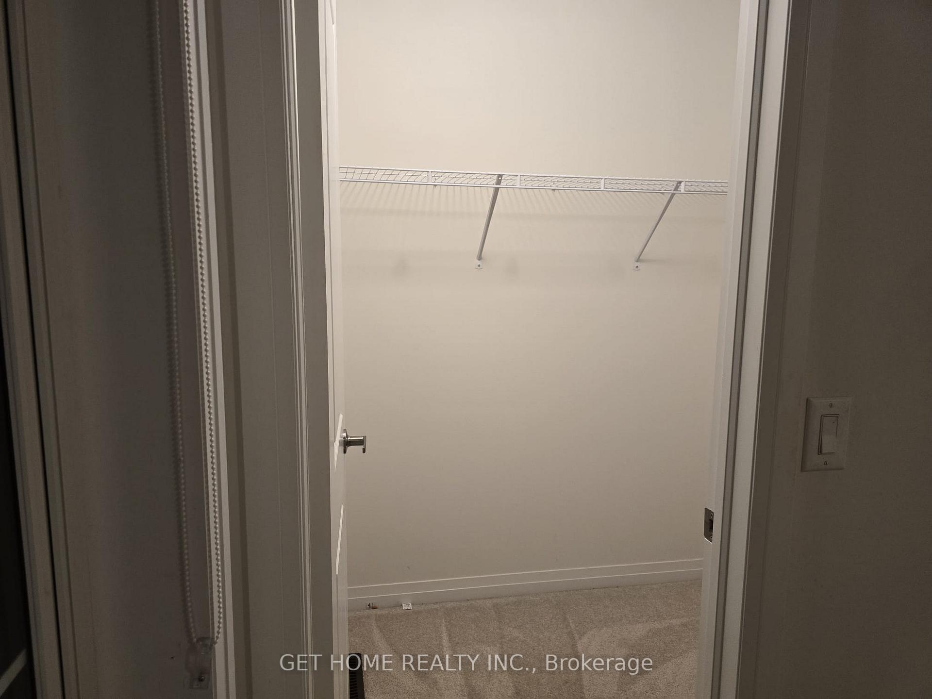 Photo 12 of 52 Crossmore Crescent, Cambridge, Westview — HOMEH