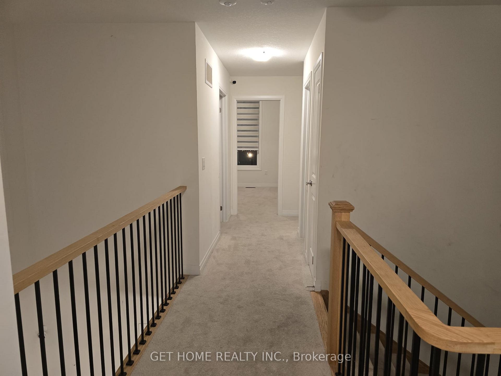 Photo 13 of 52 Crossmore Crescent, Cambridge, Westview — HOMEH