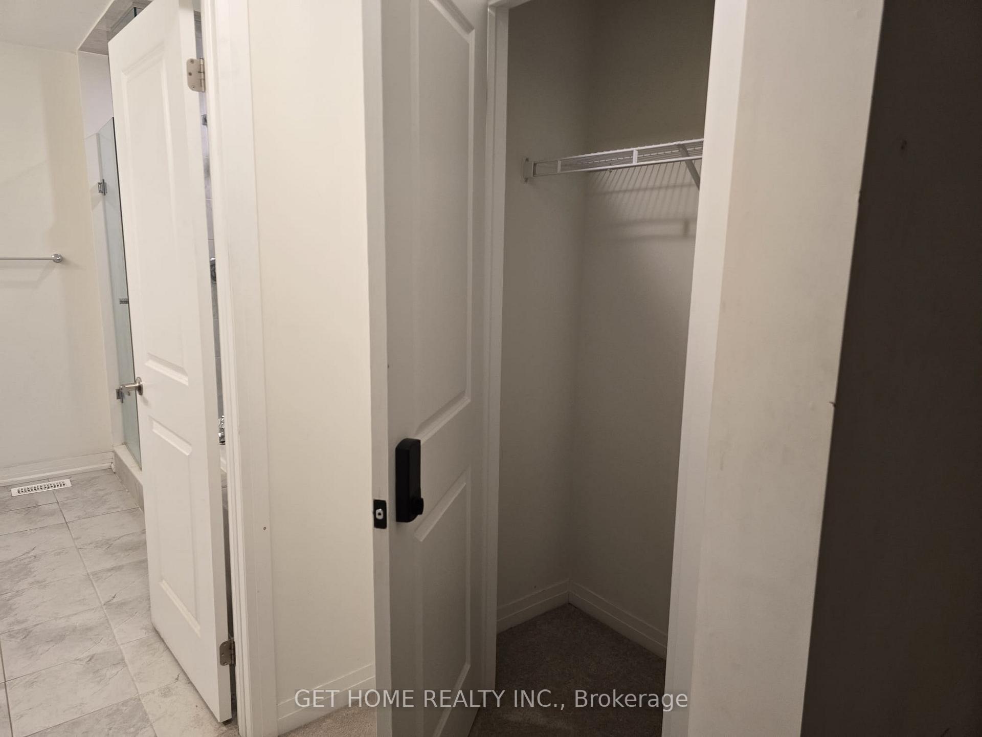 Photo 14 of 52 Crossmore Crescent, Cambridge, Westview — HOMEH