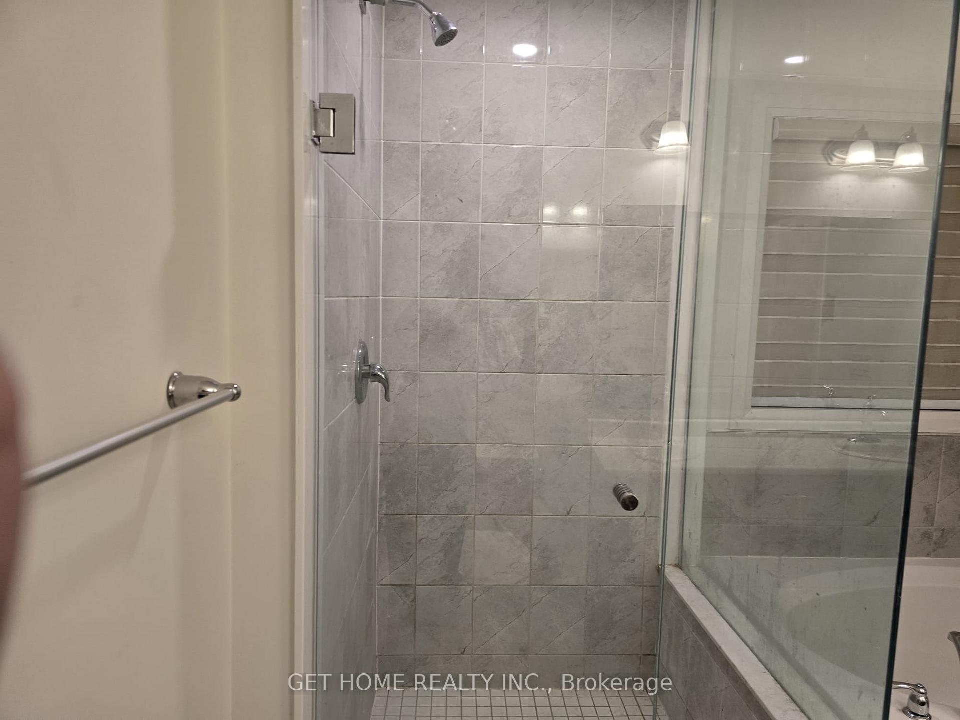 Photo 17 of 52 Crossmore Crescent, Cambridge, Westview — HOMEH
