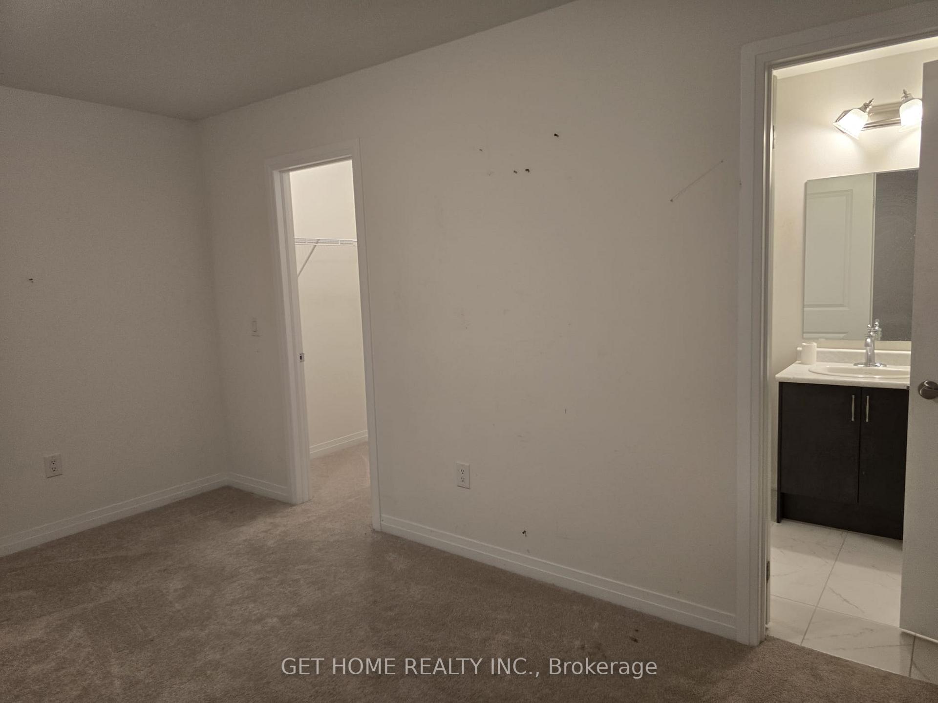 Photo 24 of 52 Crossmore Crescent, Cambridge, Westview — HOMEH