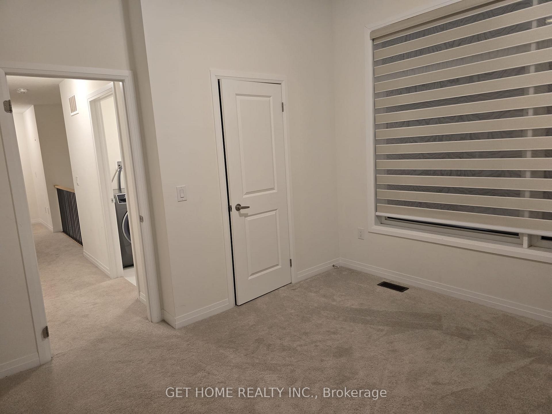 Photo 27 of 52 Crossmore Crescent, Cambridge, Westview — HOMEH