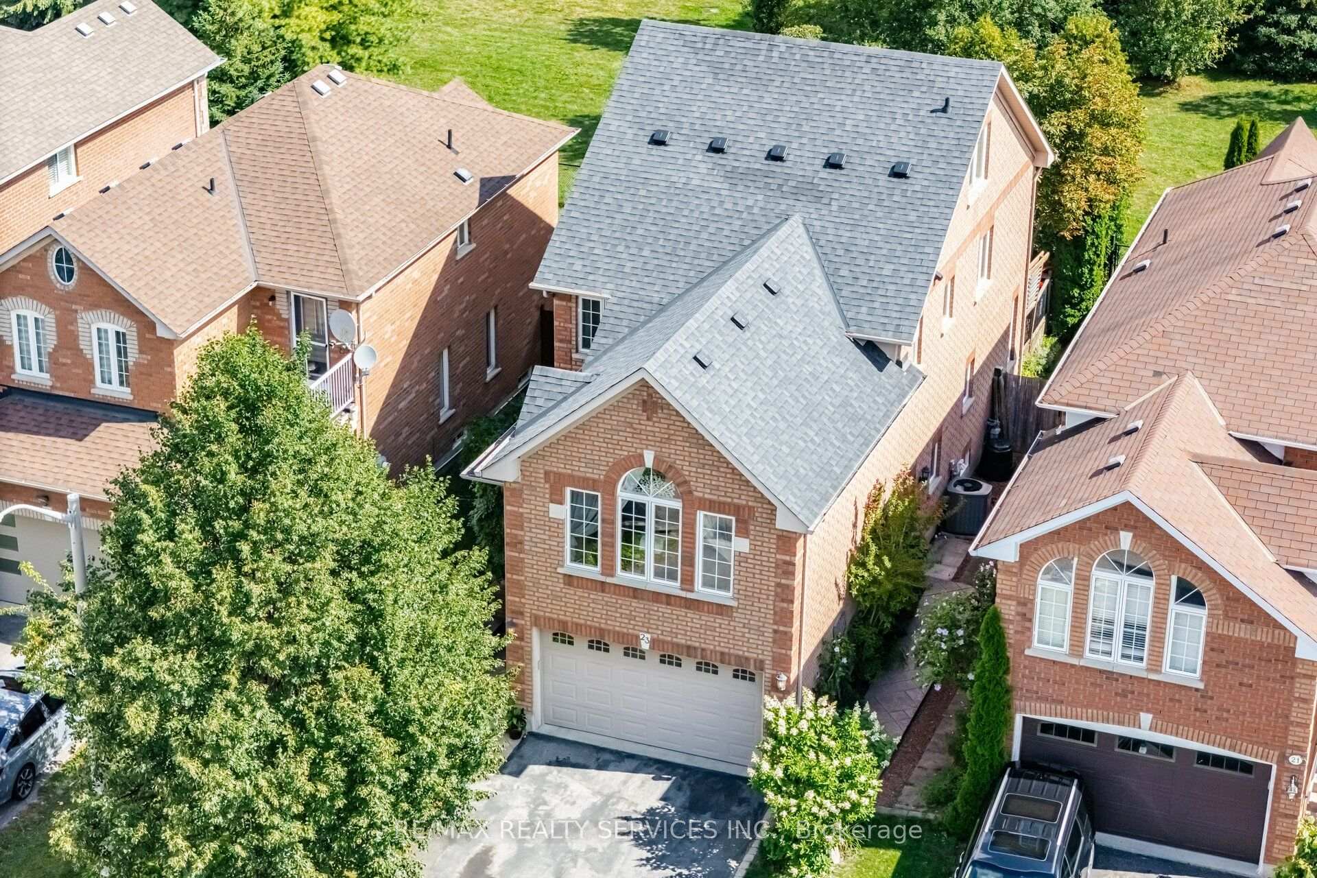 Photo 3 of 23 Swansea Meadows Drive, Brampton, Northwest Sandalwood Parkway — HOMEH