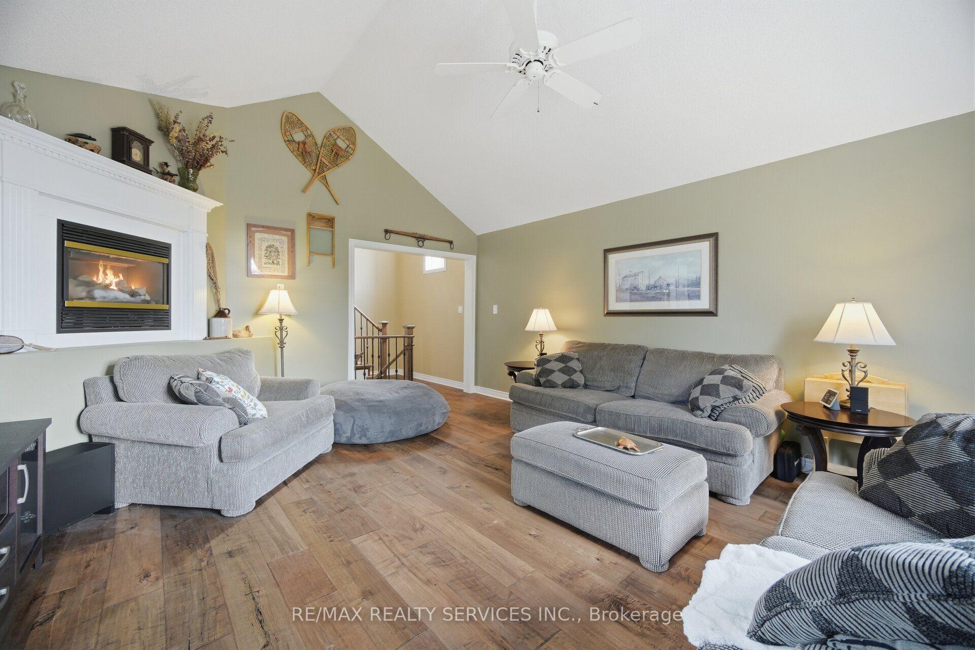 Photo 18 of 23 Swansea Meadows Drive, Brampton, Northwest Sandalwood Parkway — HOMEH