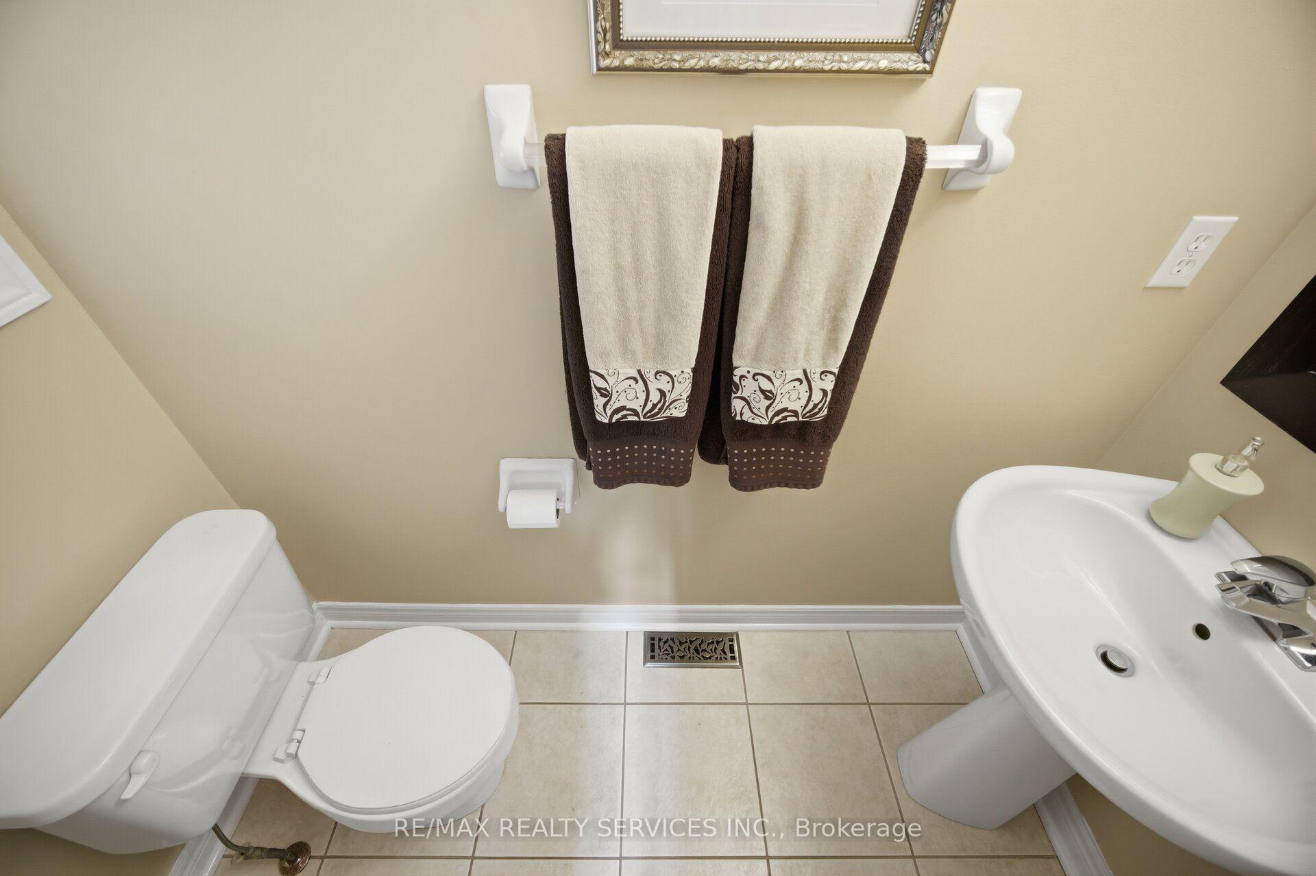 Photo 21 of 23 Swansea Meadows Drive, Brampton, Northwest Sandalwood Parkway — HOMEH