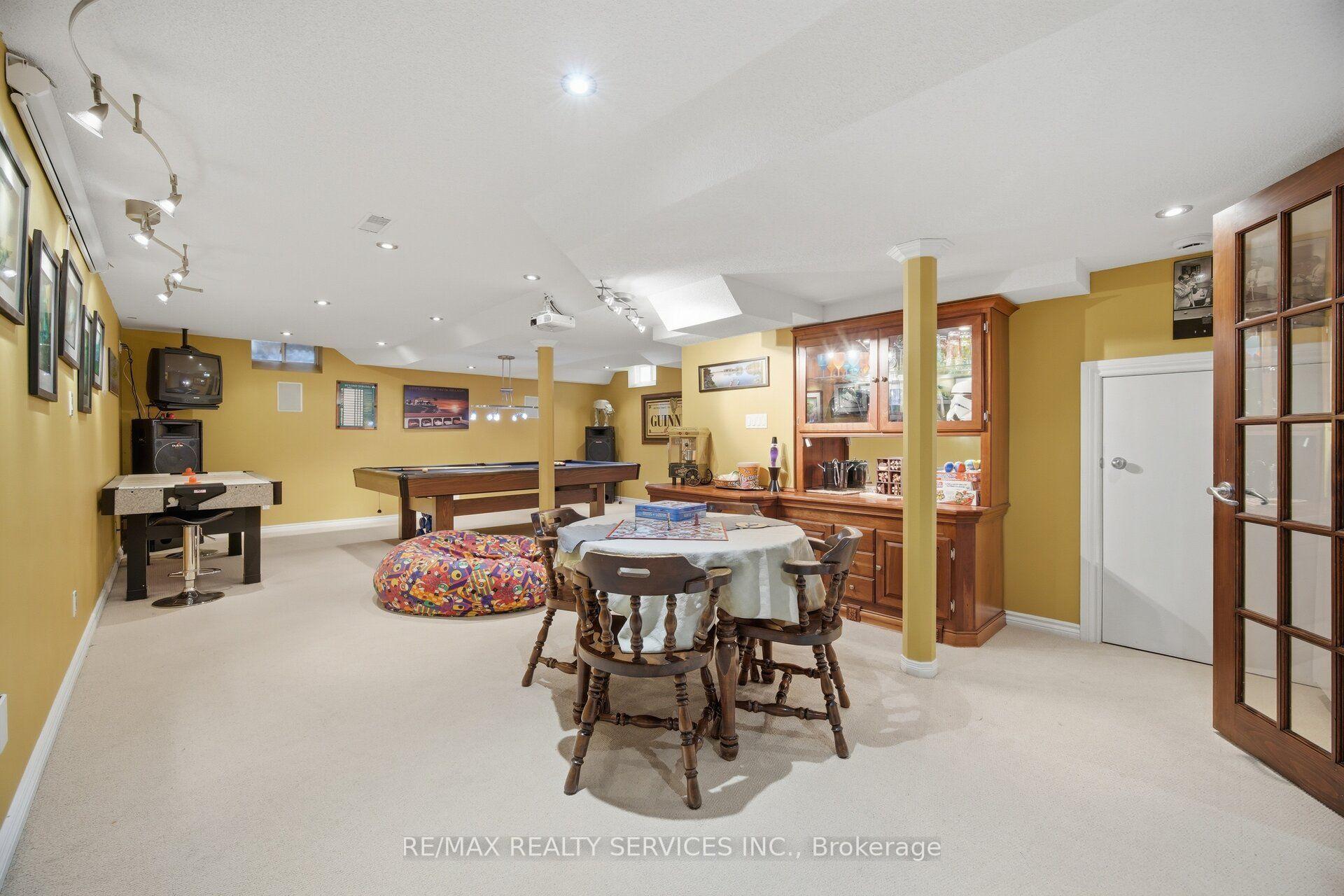 Photo 40 of 23 Swansea Meadows Drive, Brampton, Northwest Sandalwood Parkway — HOMEH