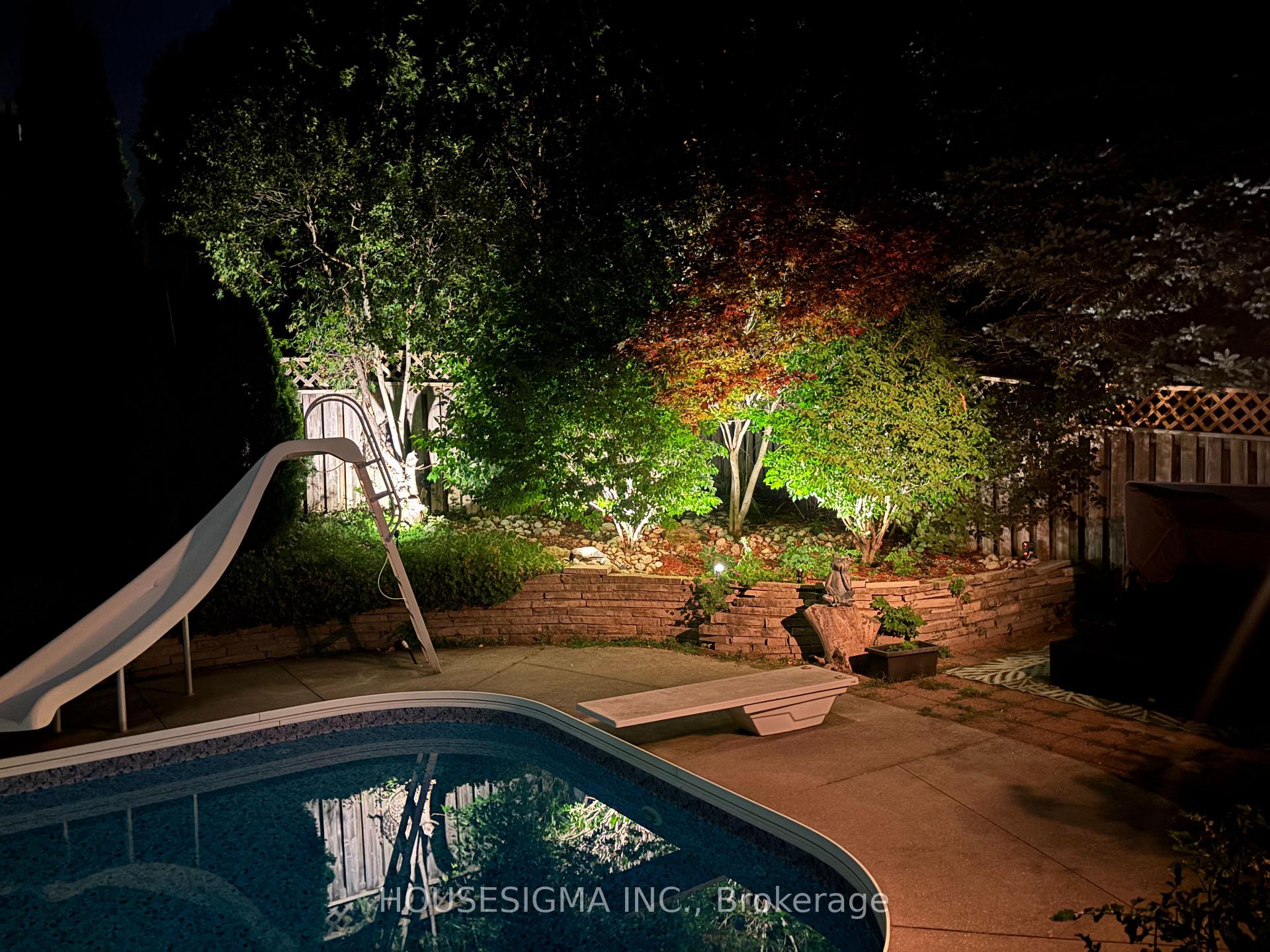 Photo 54 of 18 Jennifer Gardens, London, North B — HOMEH