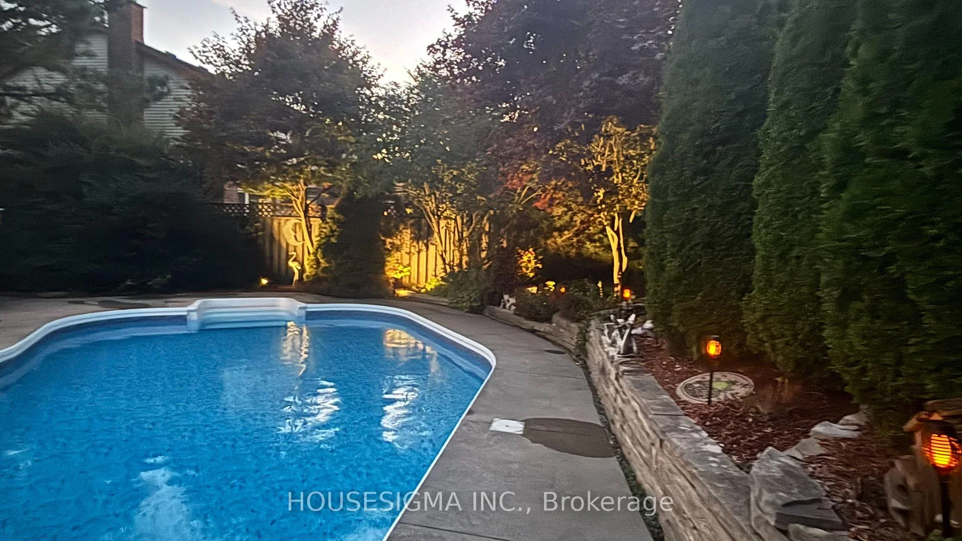 Photo 66 of 18 Jennifer Gardens, London, North B — HOMEH