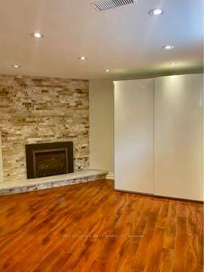 Photo 3 of 3589 Birchmeadow Crescent, Mississauga, Applewood — HOMEH