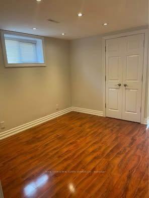 Photo 4 of 3589 Birchmeadow Crescent, Mississauga, Applewood — HOMEH