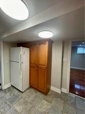 Photo 14 of 3589 Birchmeadow Crescent, Mississauga, Applewood — HOMEH