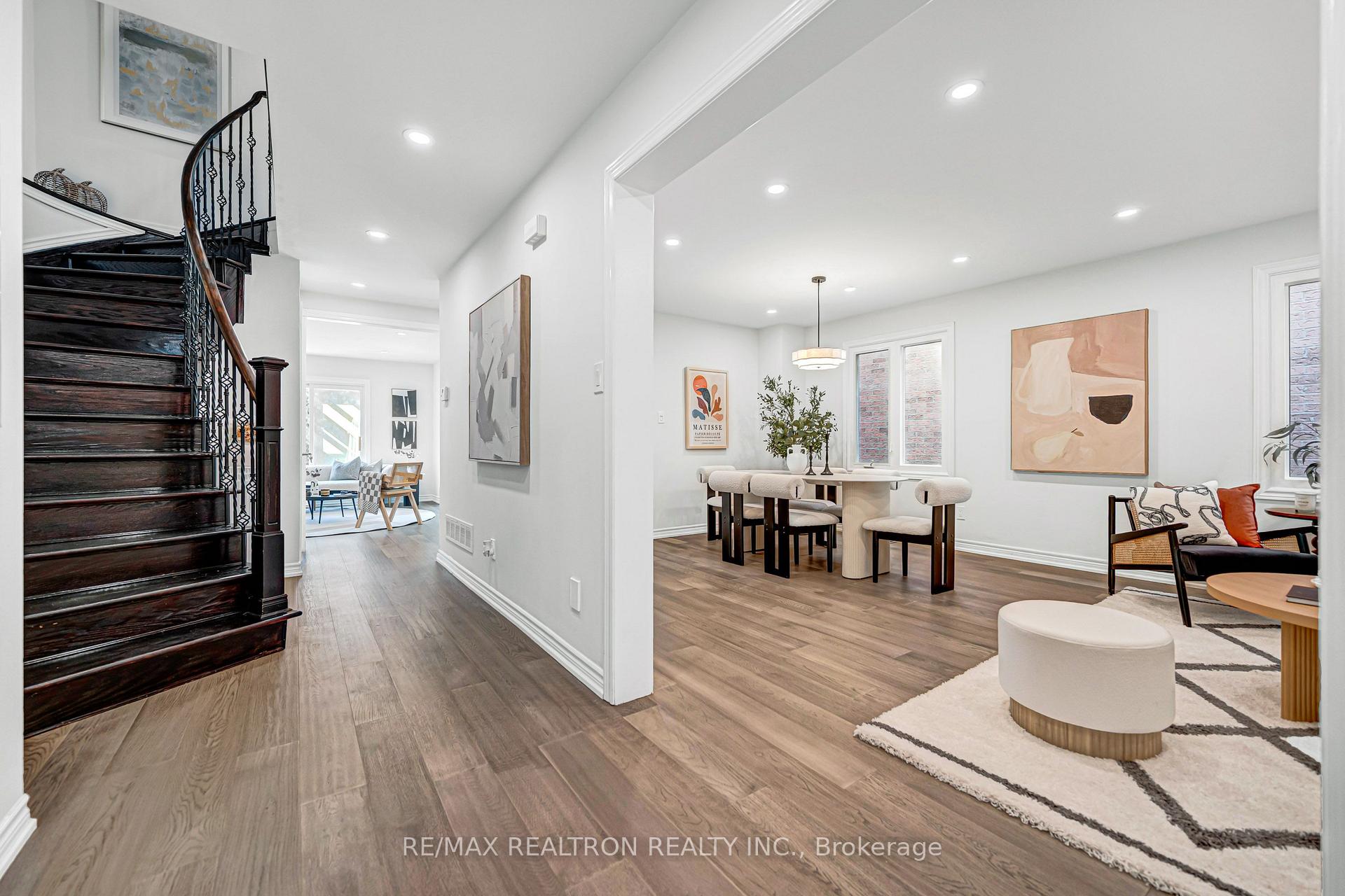 Photo 9 of 120 Brookmill Drive, Vaughan, Brownridge — HOMEH