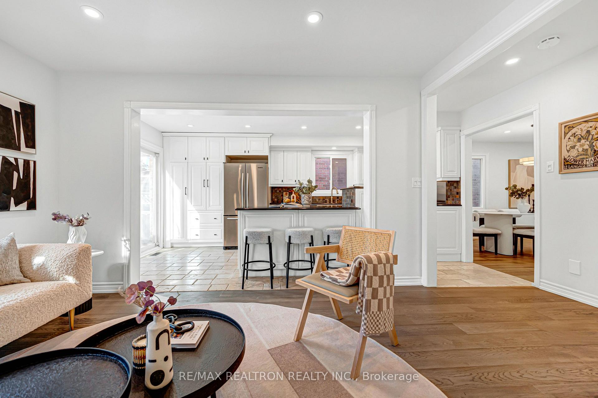 Photo 14 of 120 Brookmill Drive, Vaughan, Brownridge — HOMEH